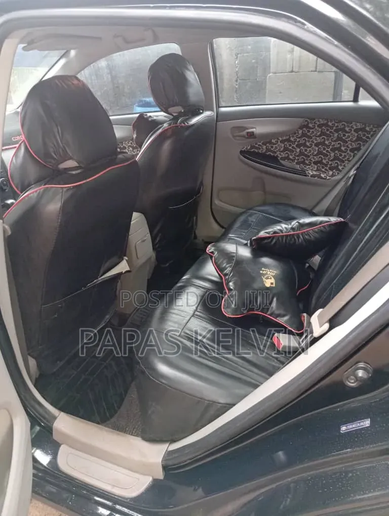 Toyota Corolla LE 4dr Sedan (1.8L 4cyl 4A) 2010 Black