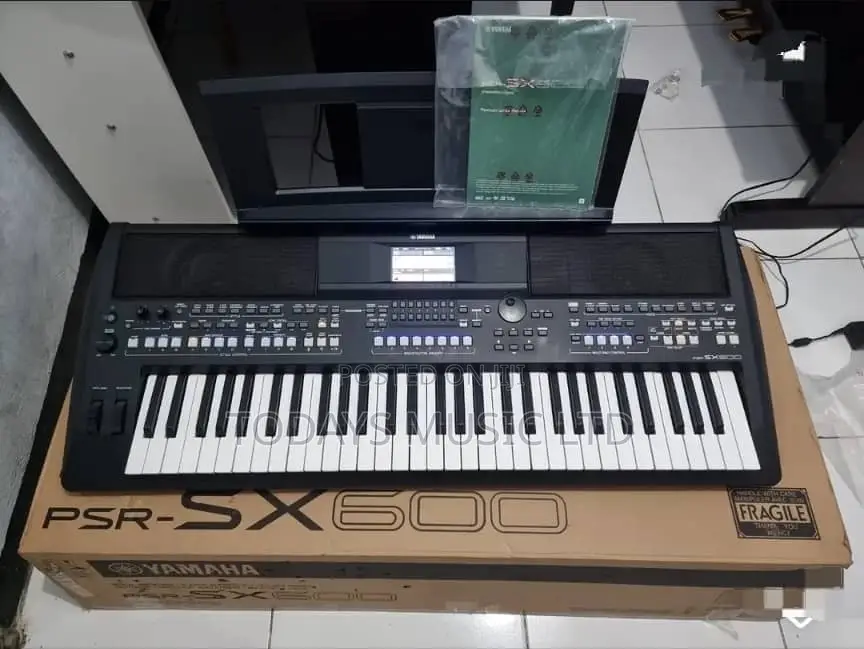 Yamaha PSR-SX600