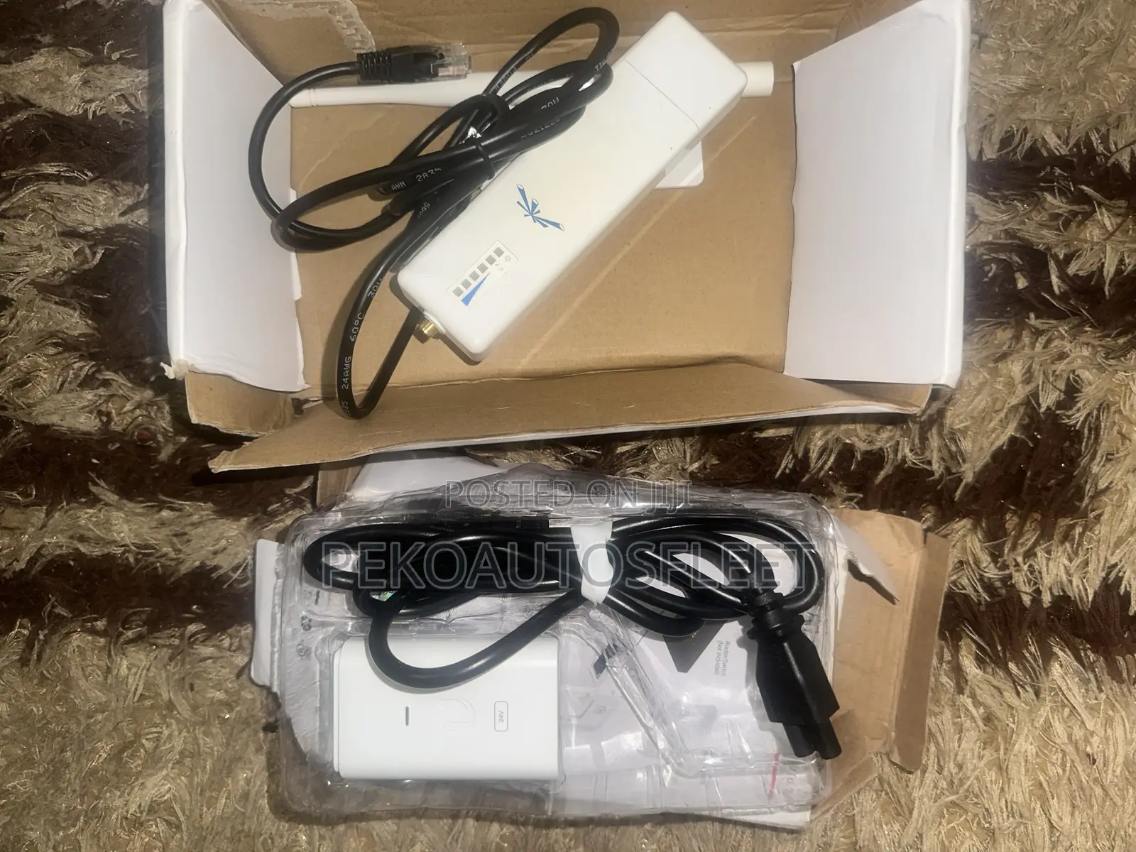 Ubiquiti PicoStation M2HP and POE Adapter Wireless Access Point