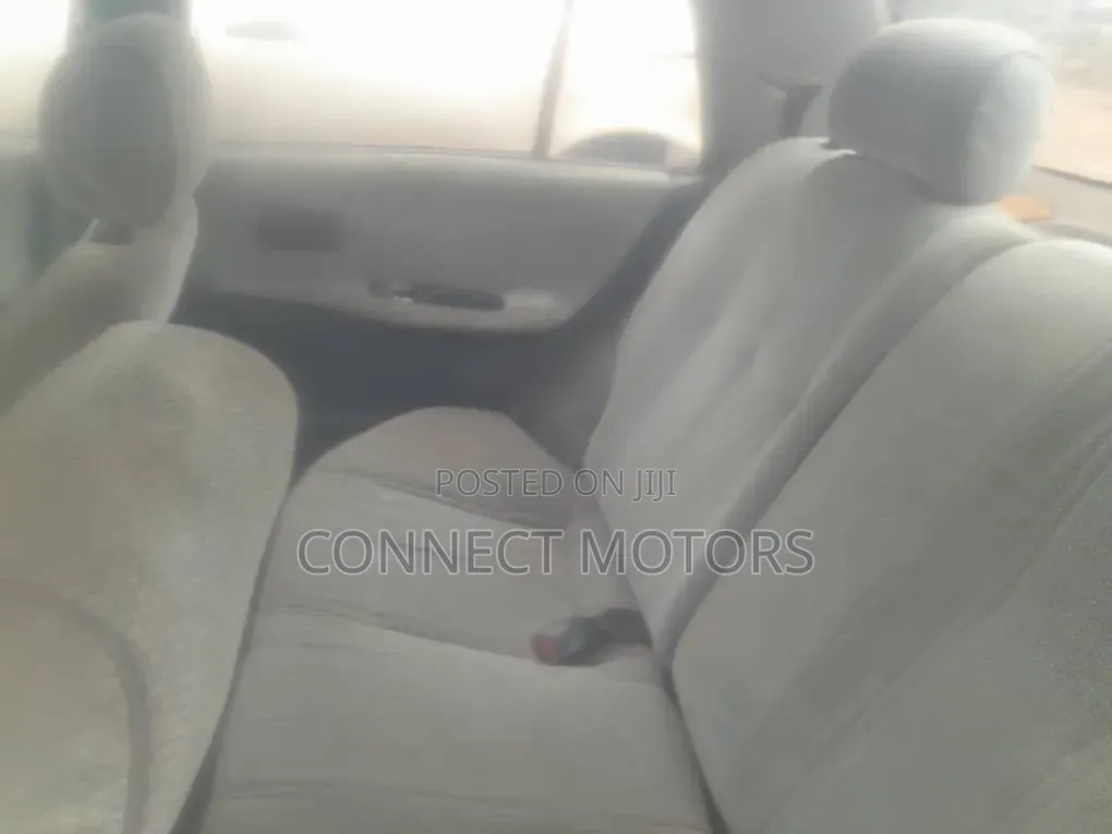 Nissan Sunny 2001 Gray