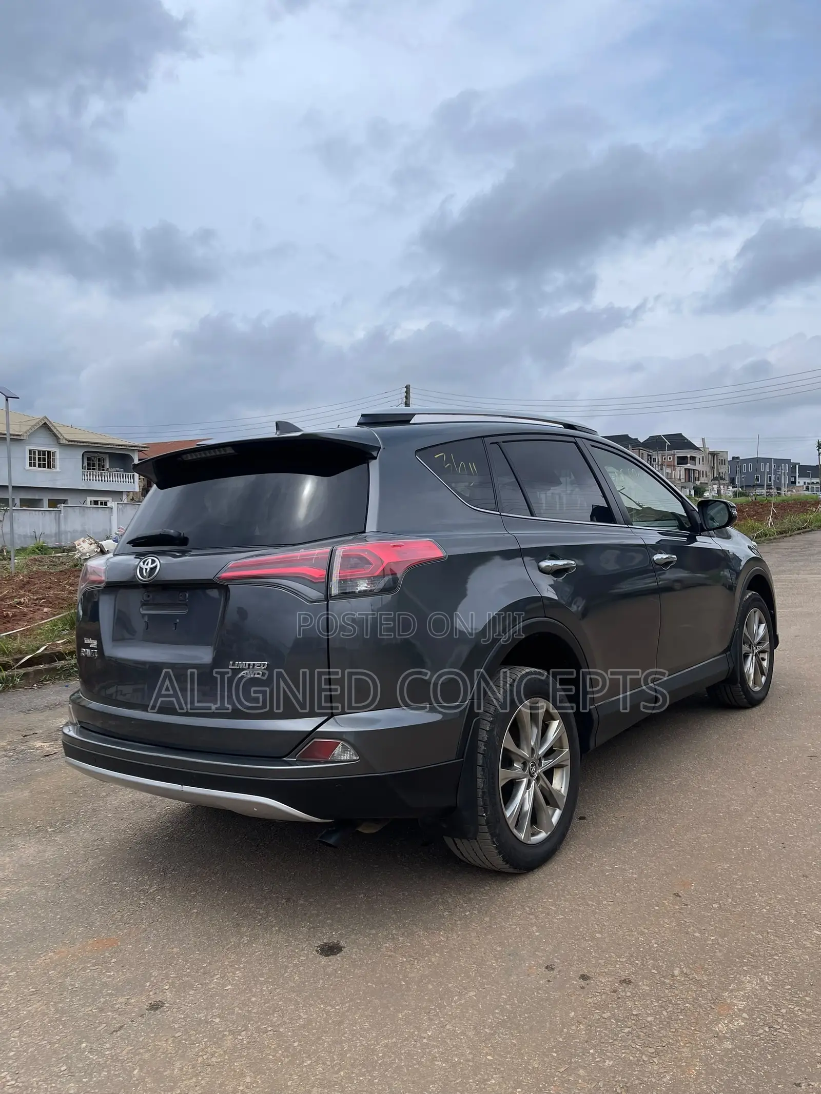 Toyota RAV4 Limited AWD (2.5L 4cyl 6A) 2016 Gray