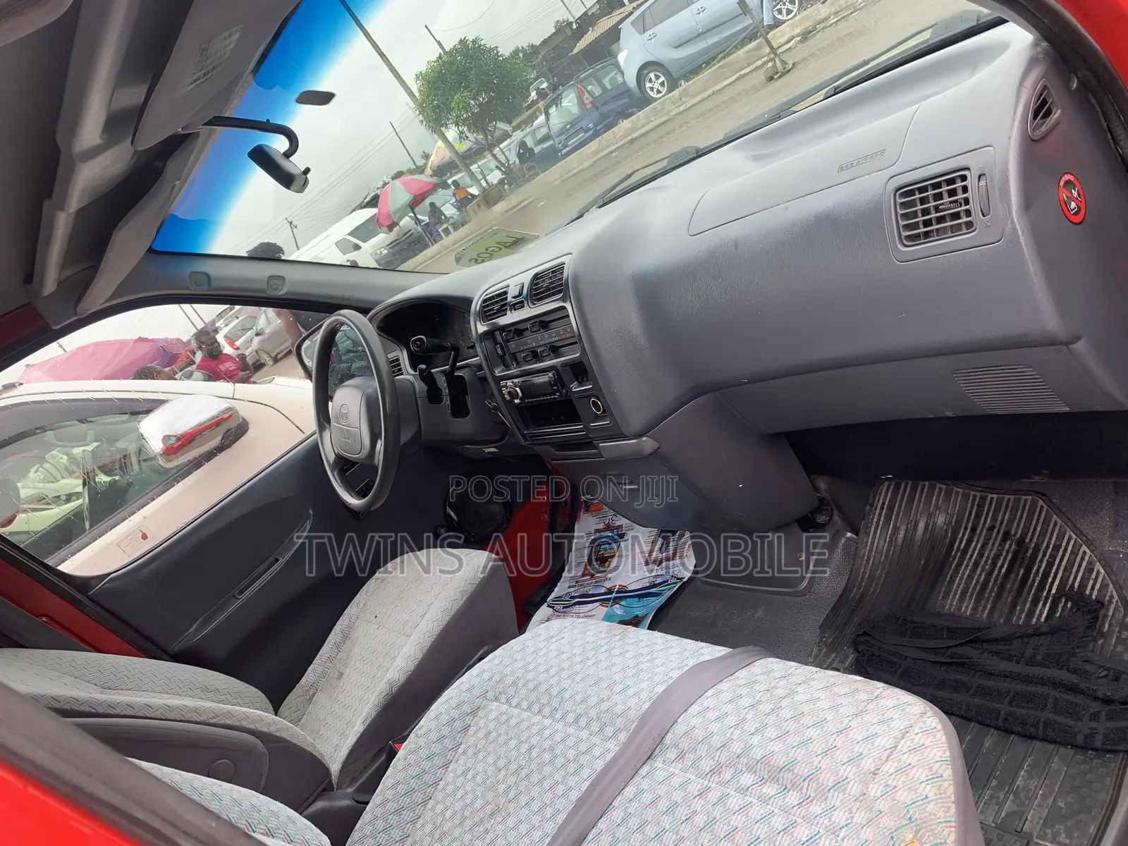 Toyota HiAce 2007 Red