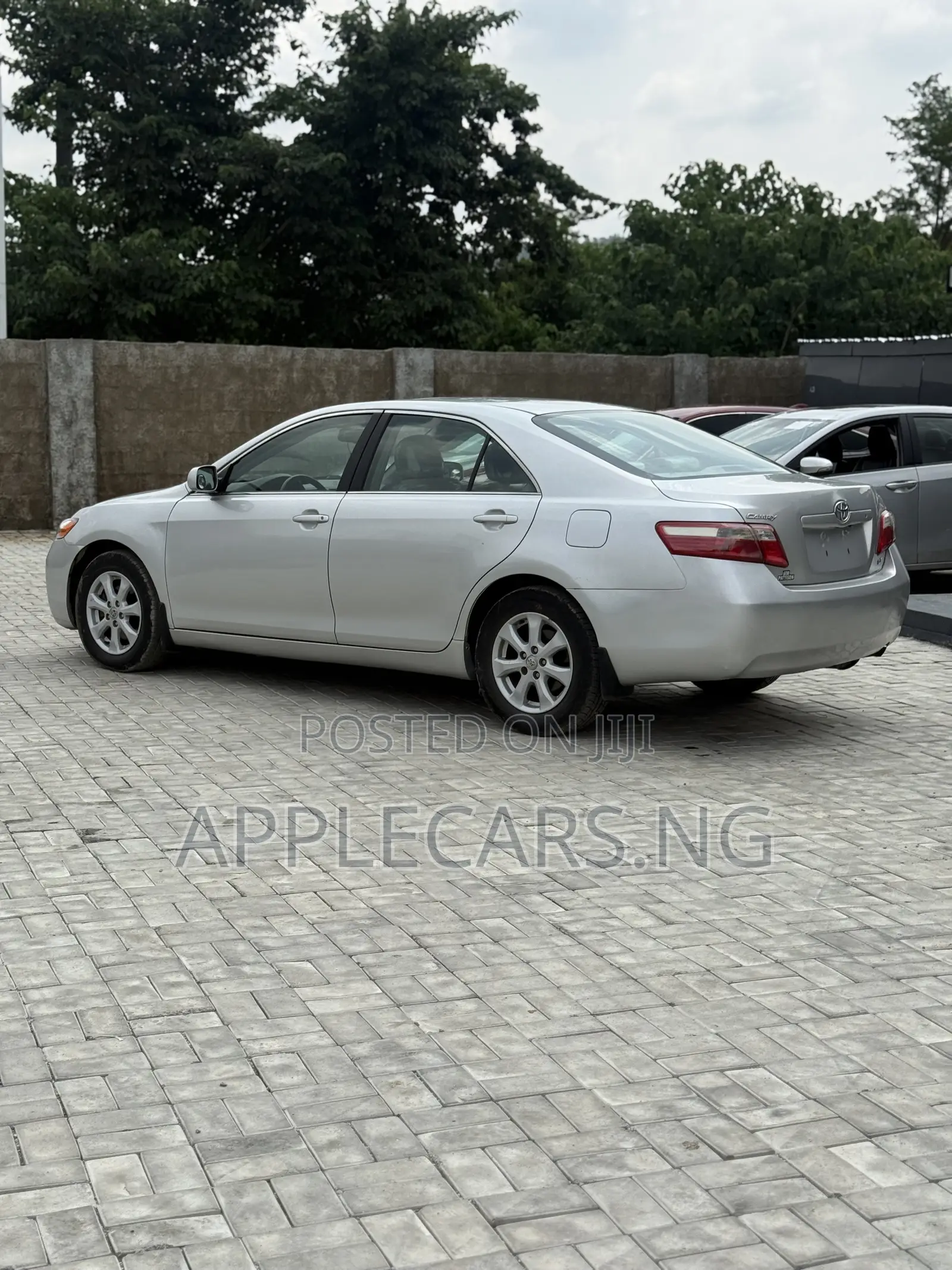 Toyota Camry LE 4dr Sedan (2.4L 4cyl 5A) 2009 Silver