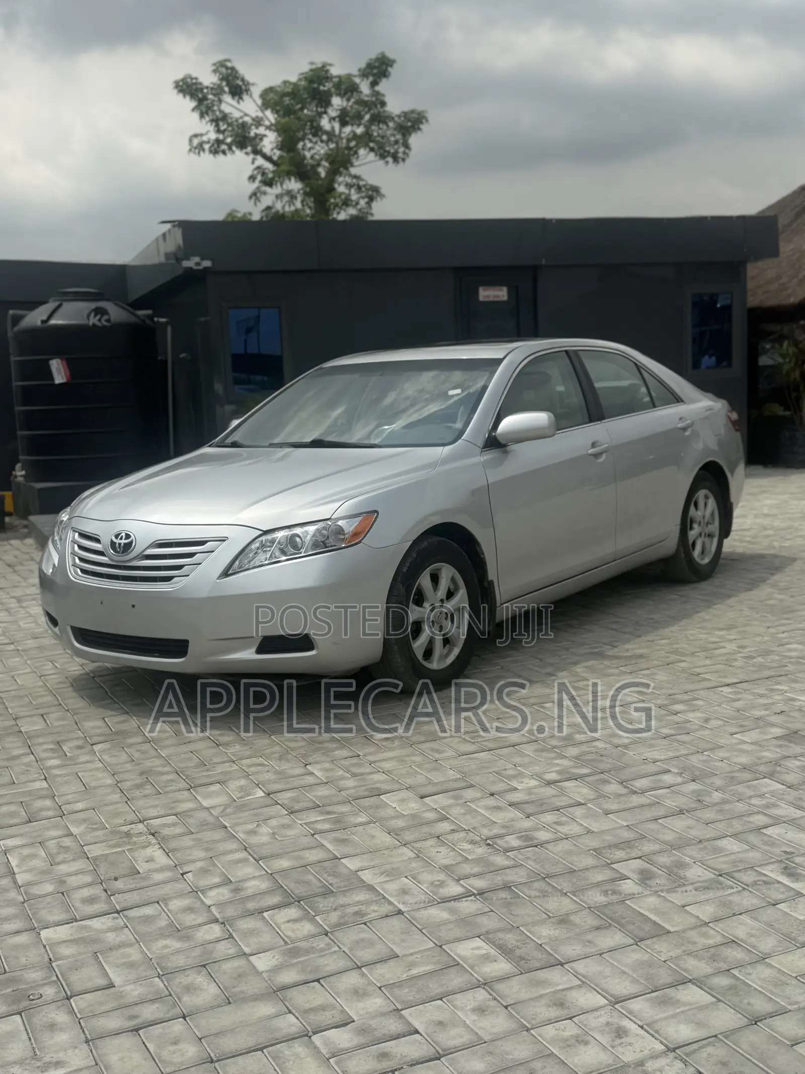 Toyota Camry LE 4dr Sedan (2.4L 4cyl 5A) 2009 Silver