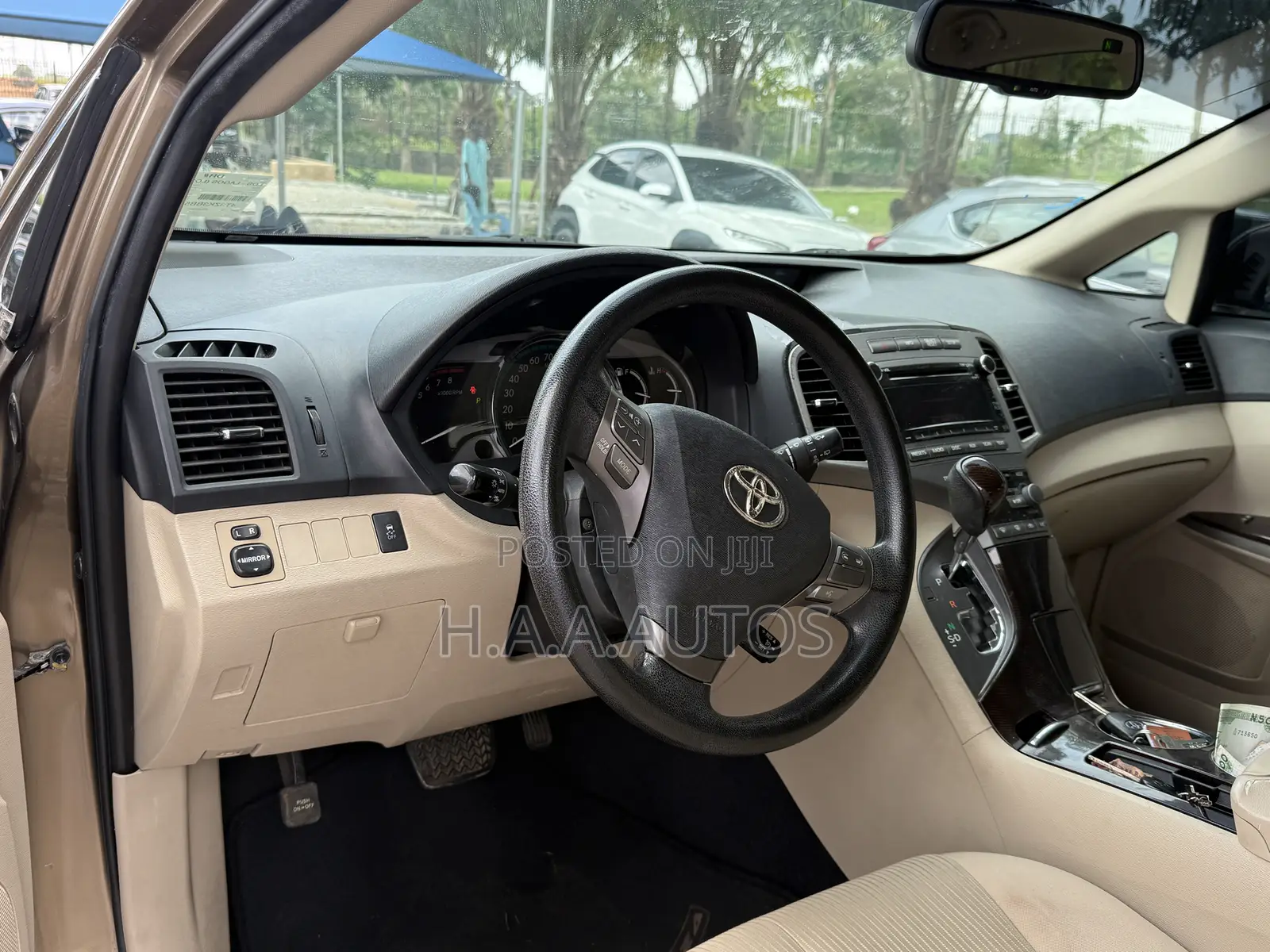 Toyota Venza V6 2010 Gold