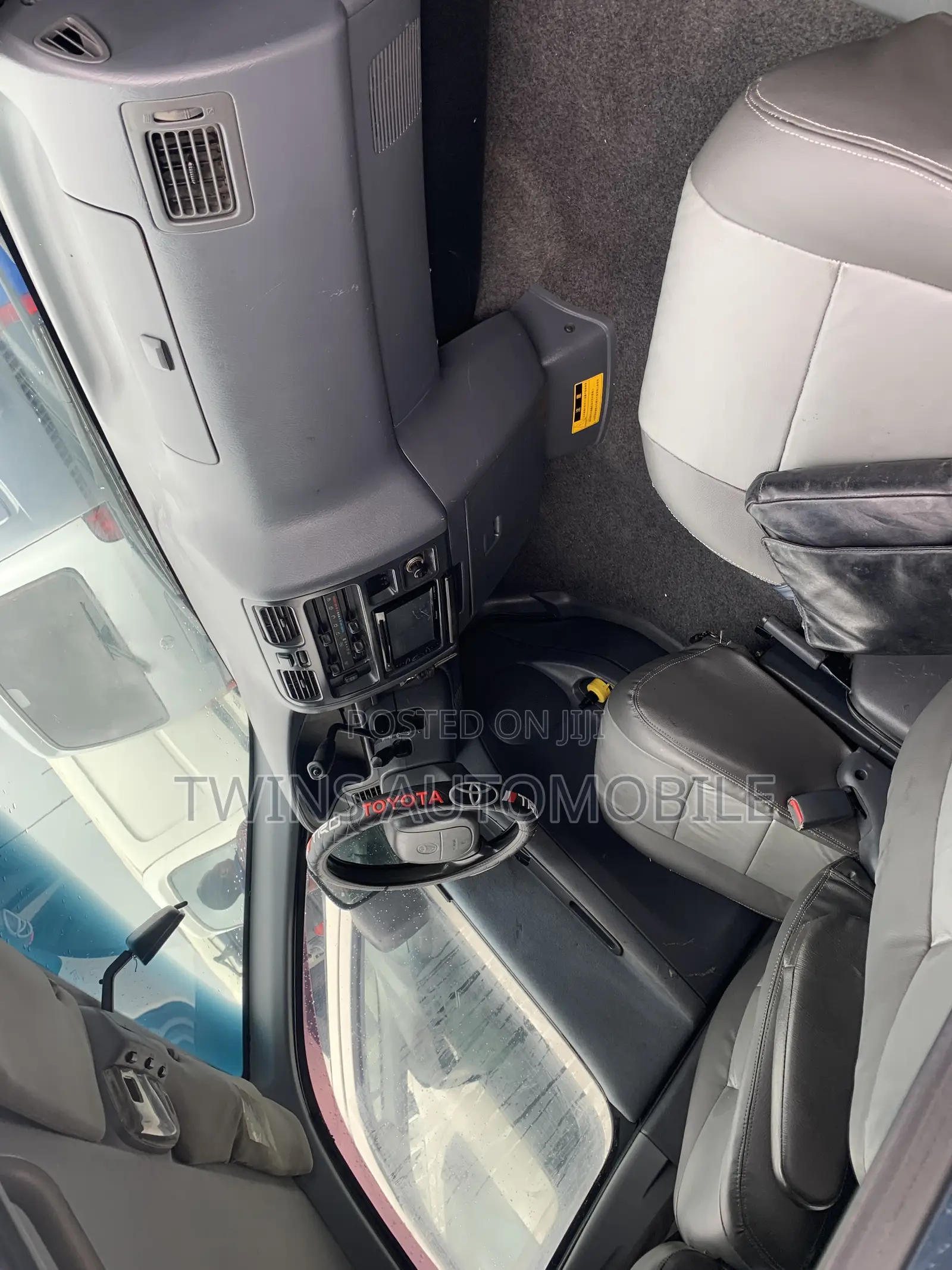 Toyota HiAce 2005 Blue