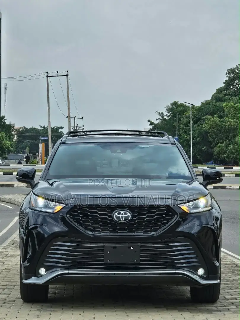 Toyota Highlander XSE AWD 2024 Black