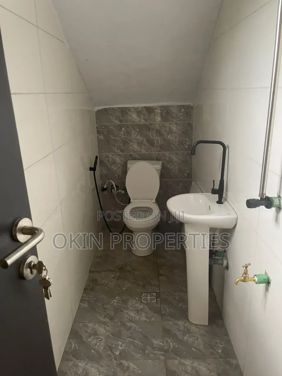Furnished 4bdrm Duplex in Discovery Estate for sale