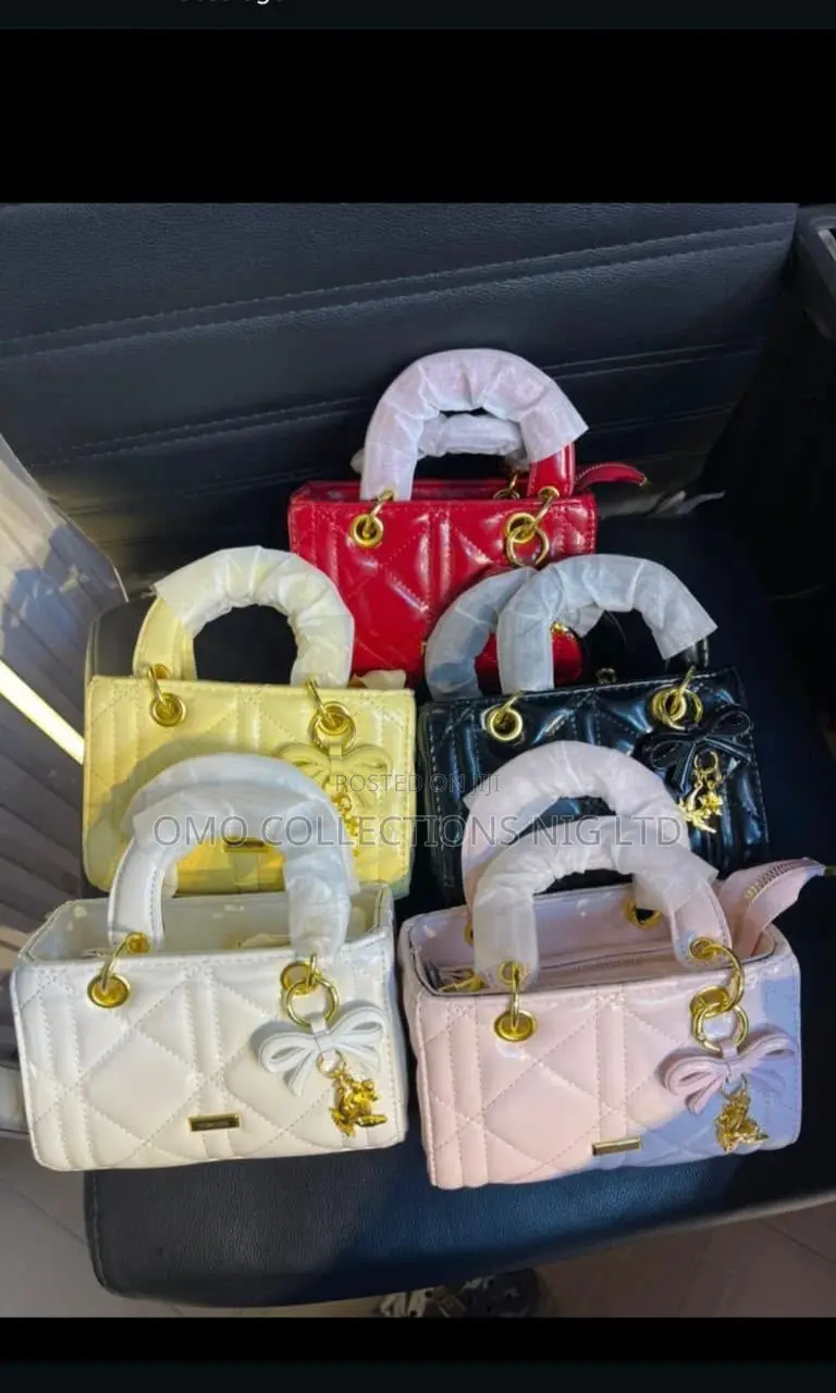 Luxury Ladies Classic Leather Handbag