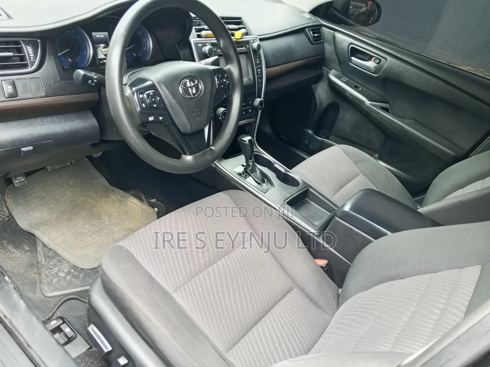 Toyota Camry LE 4dr Sedan (2.5L 4cyl 6A) 2015 Black