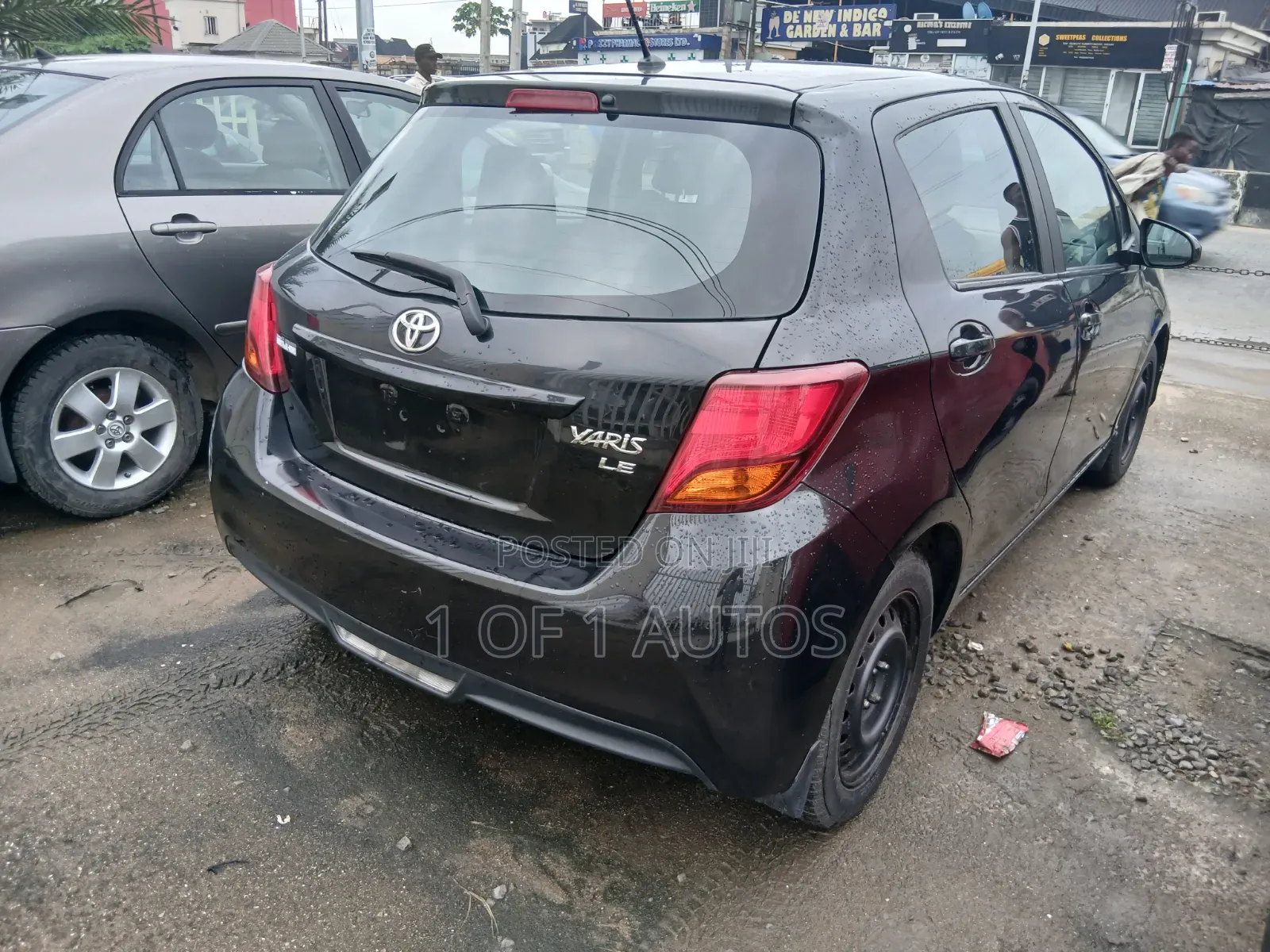 Toyota Yaris L Hatchback 5dr 2015 Blue