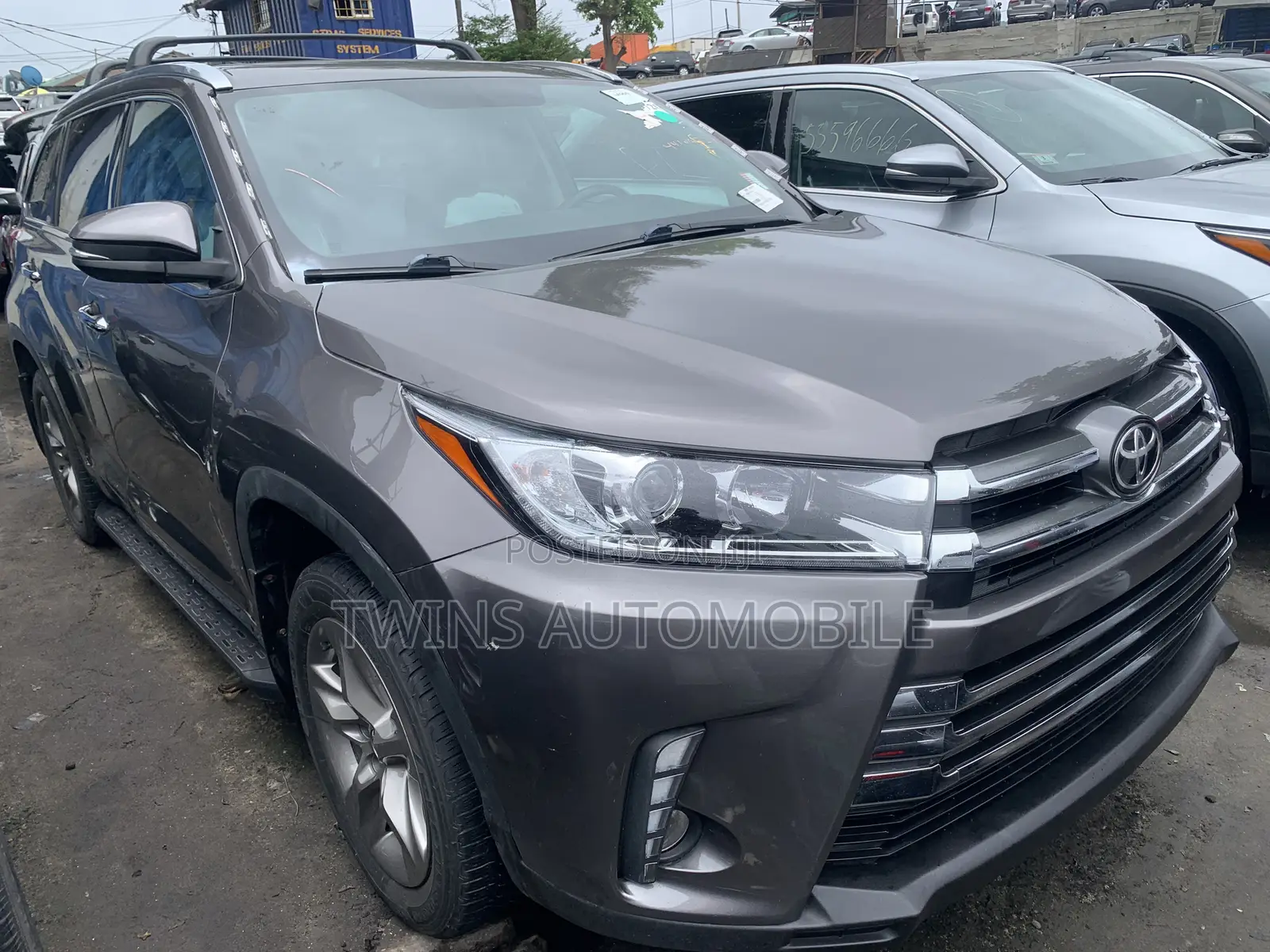 Toyota Highlander Limited 4dr SUV AWD (3.5L 6cyl 6A) 2015 Gray
