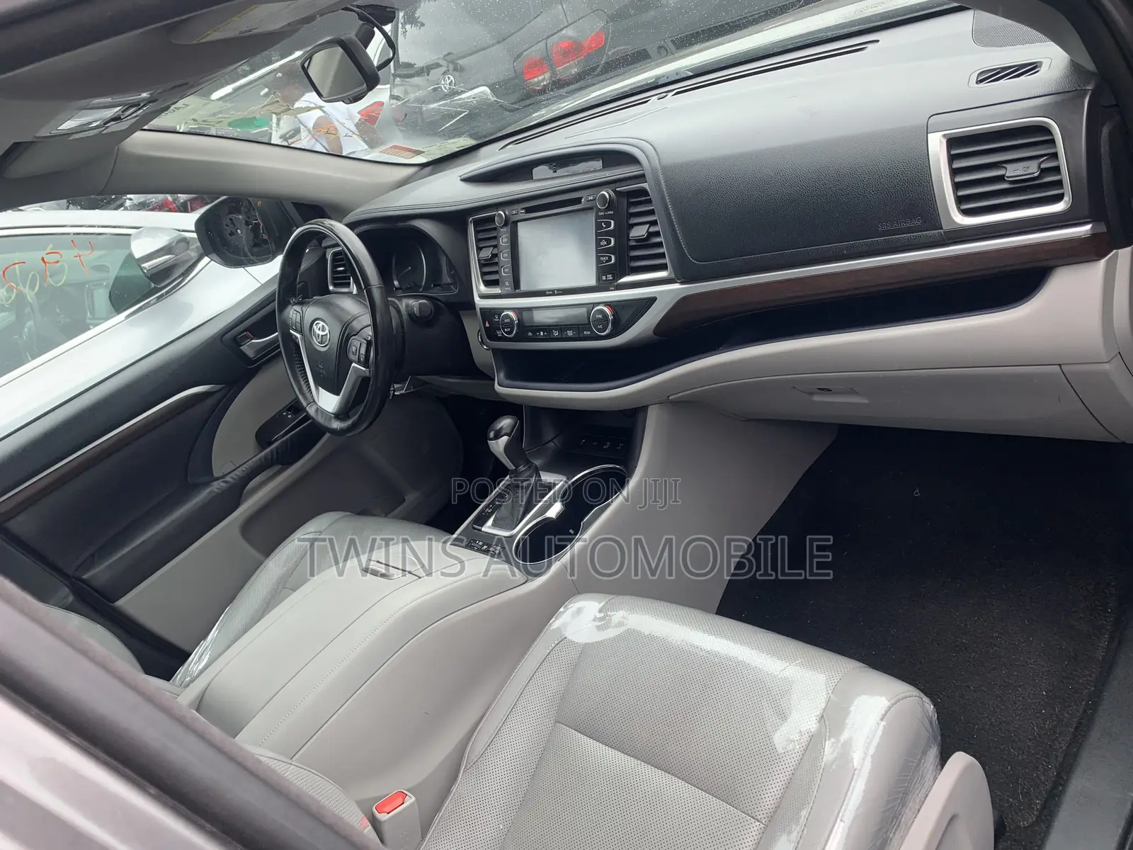 Toyota Highlander Limited 4dr SUV AWD (3.5L 6cyl 6A) 2015 Gray