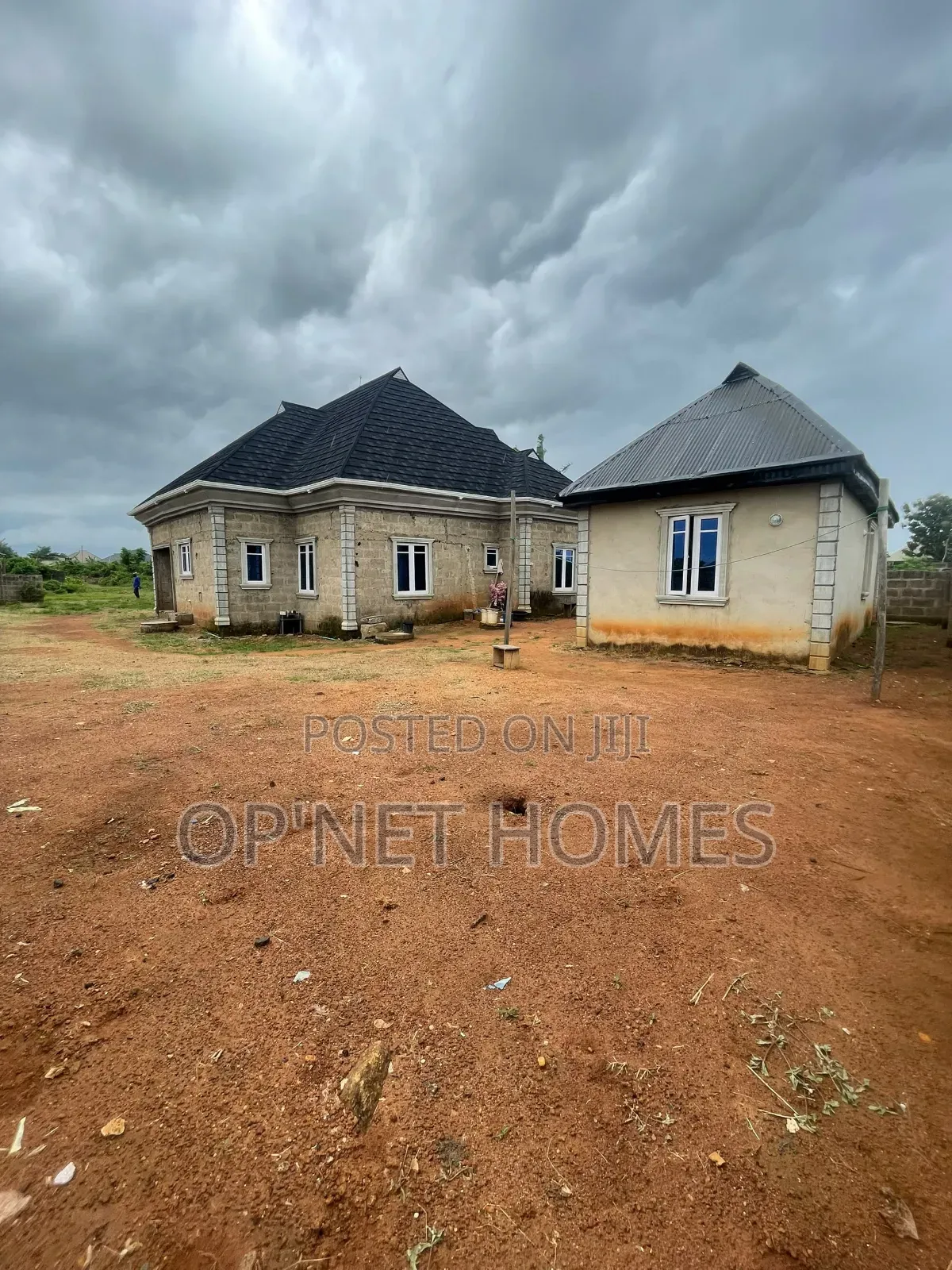 3bdrm Bungalow in Akure for sale