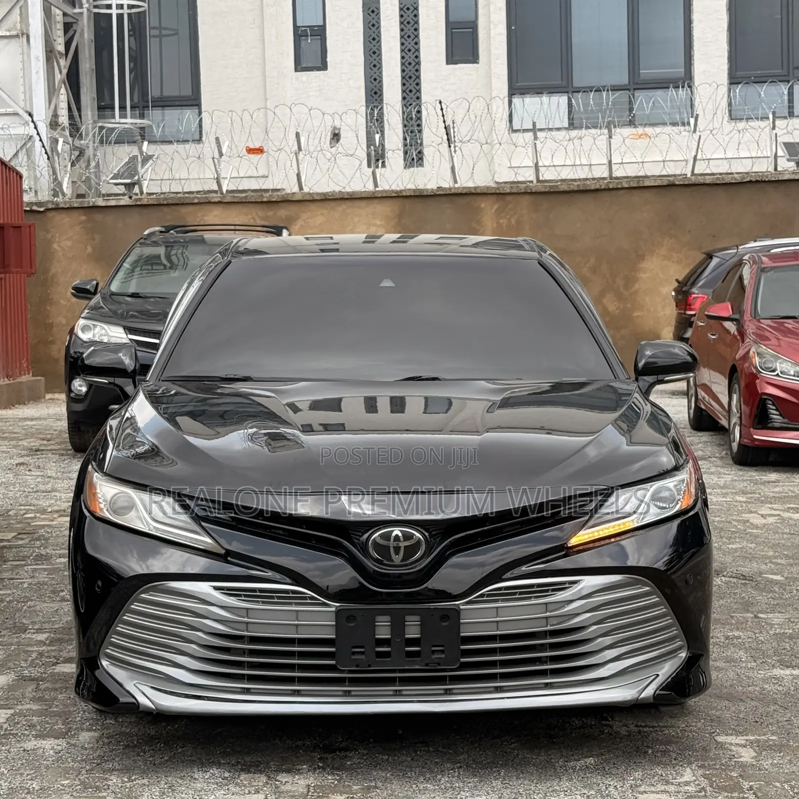 Toyota Camry XLE (2.5L 4cyl 8A) 2019 Black