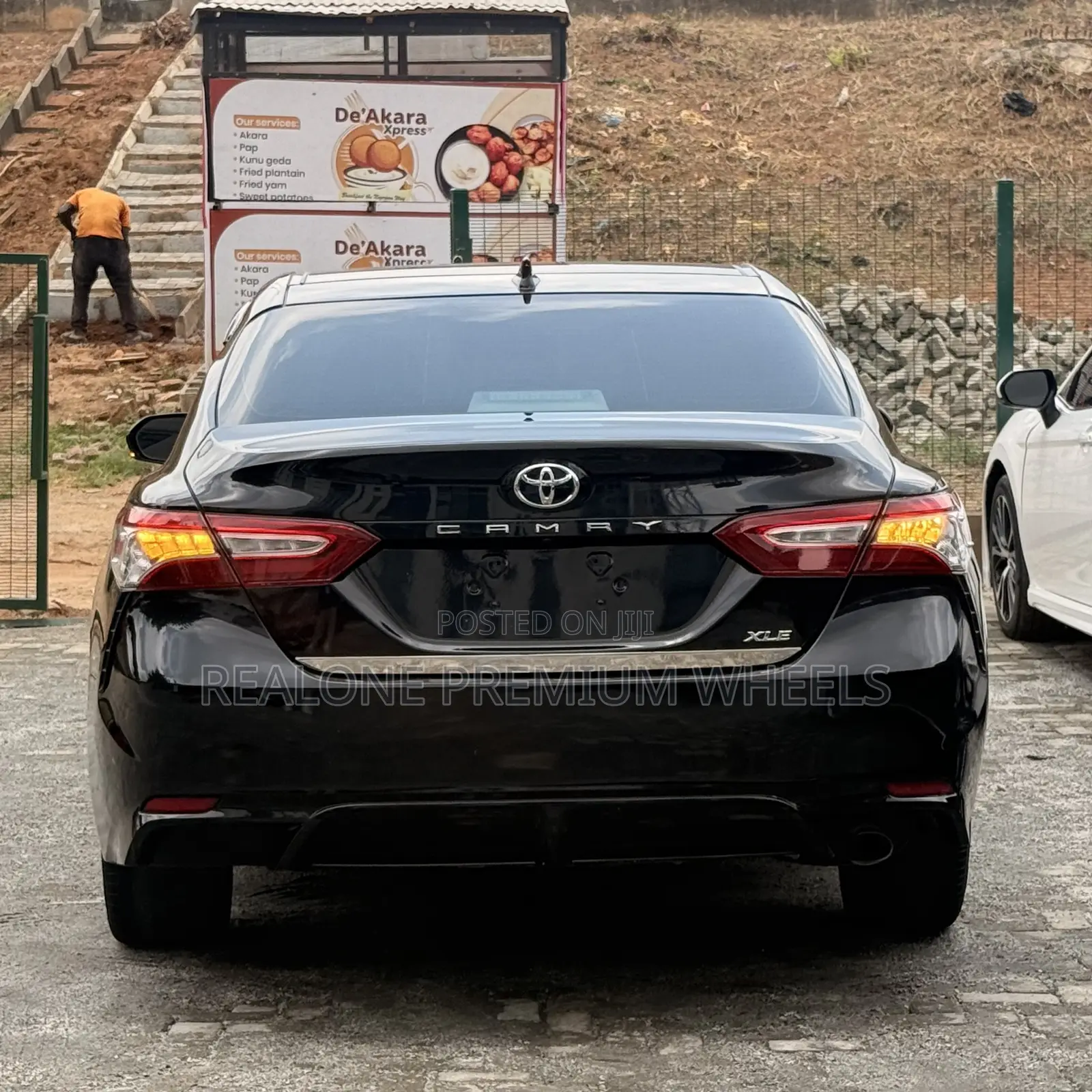 Toyota Camry XLE (2.5L 4cyl 8A) 2019 Black