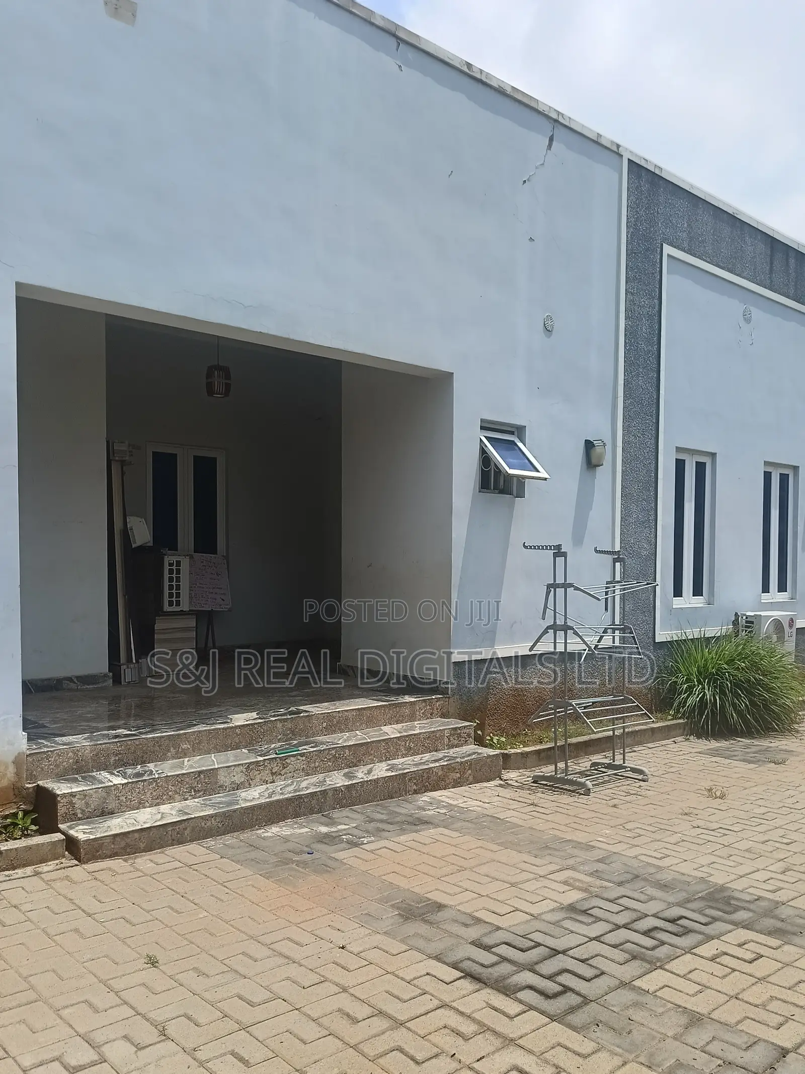 3bdrm Bungalow in Kubwa for sale