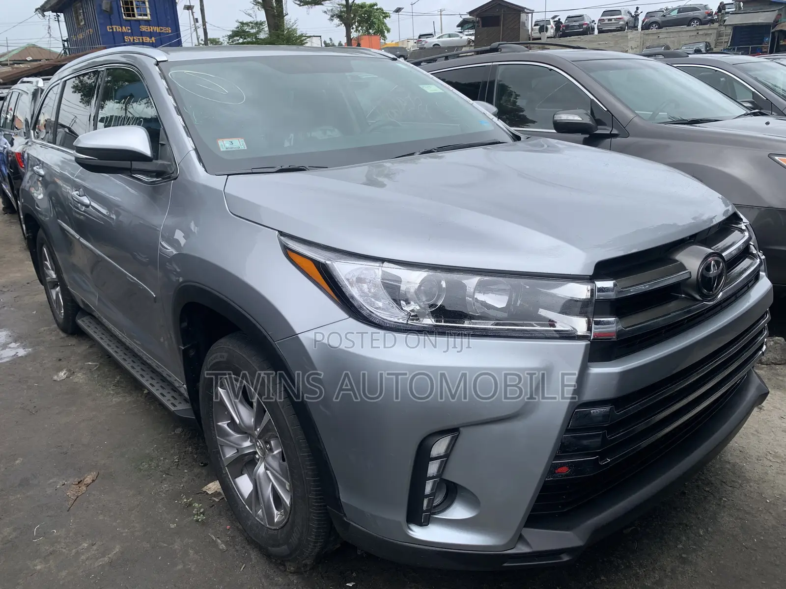 Toyota Highlander XLE 4dr SUV AWD (3.5L 6cyl 6A) 2015 Silver