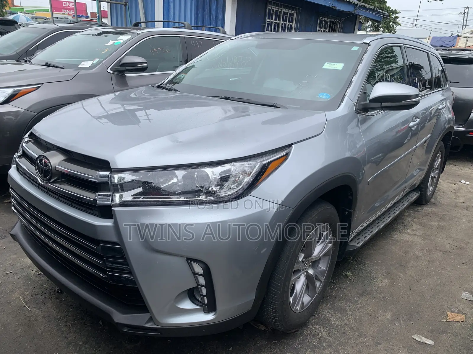 Toyota Highlander XLE 4dr SUV AWD (3.5L 6cyl 6A) 2015 Silver