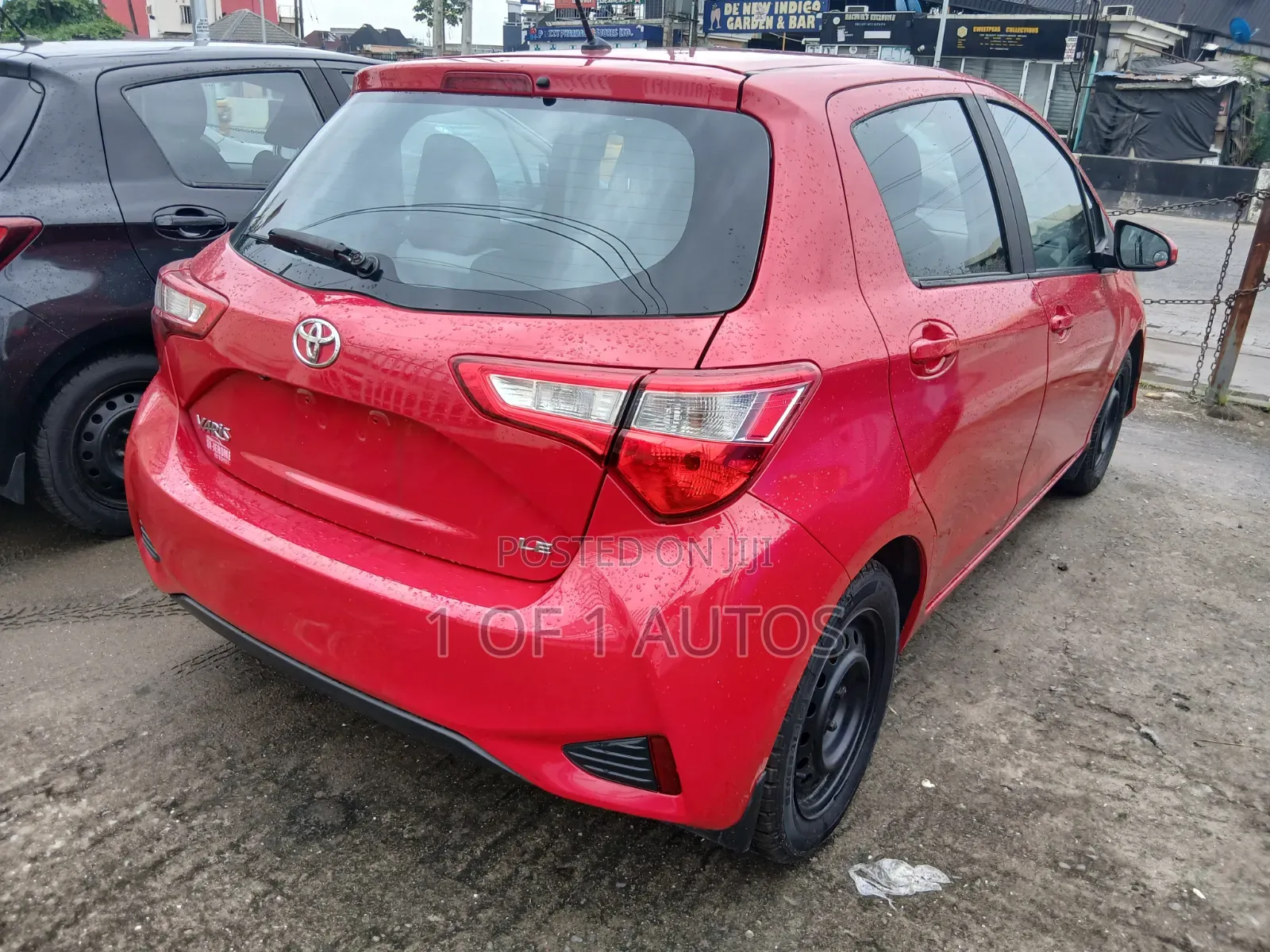 Toyota Yaris L Hatchback 5dr 2018 Red
