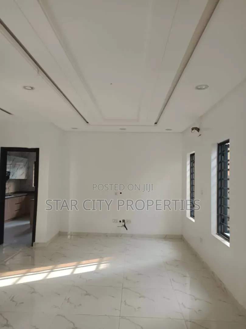 4bdrm Duplex in Maryland, Mende for sale
