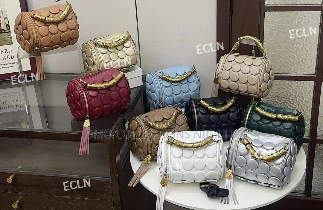 Exquisite Ladies Handbag–Elegant Fashion Accessory for Every Occasion