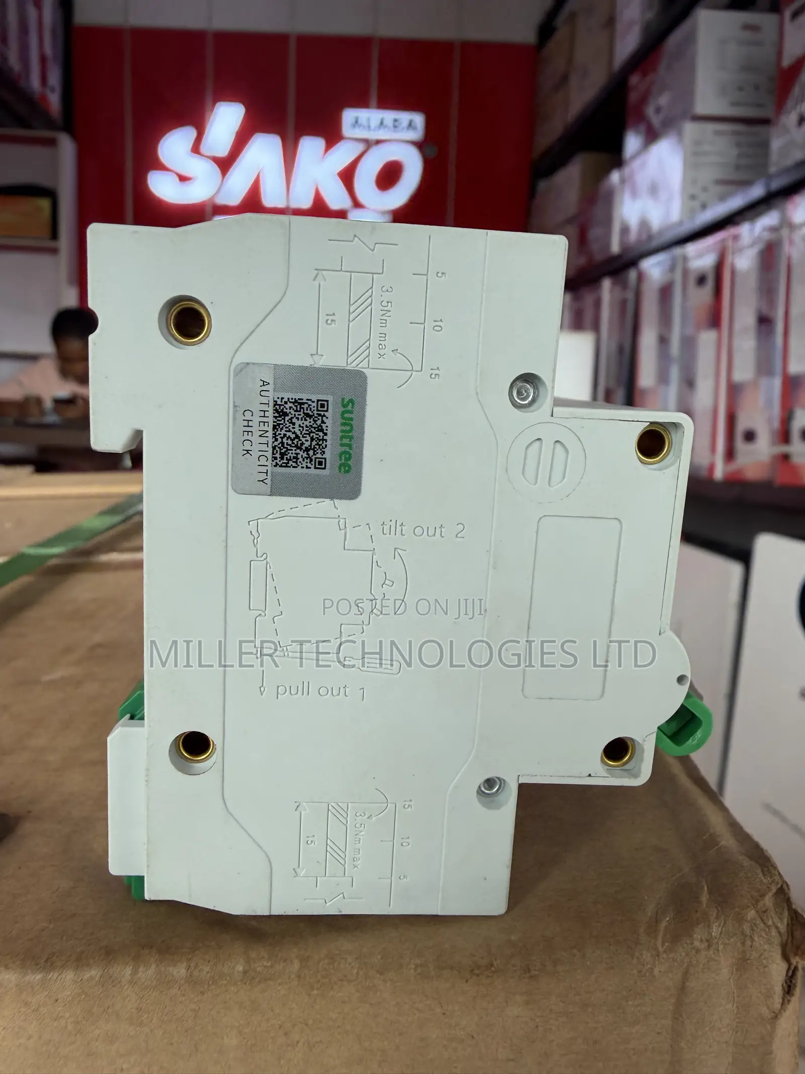 Suntree SCB8 125 Series 100A 2P AC Circuit Breaker