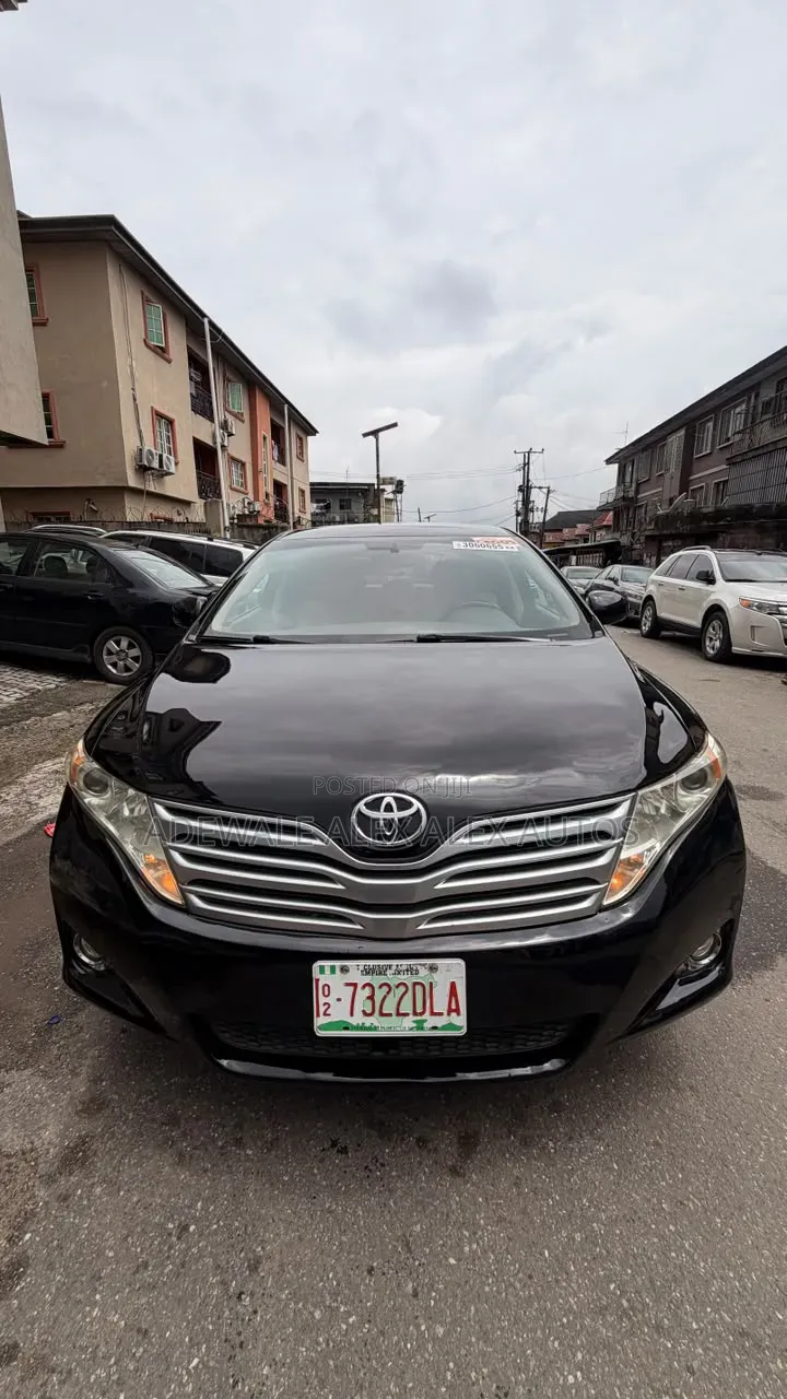 Toyota Venza 2010 Black