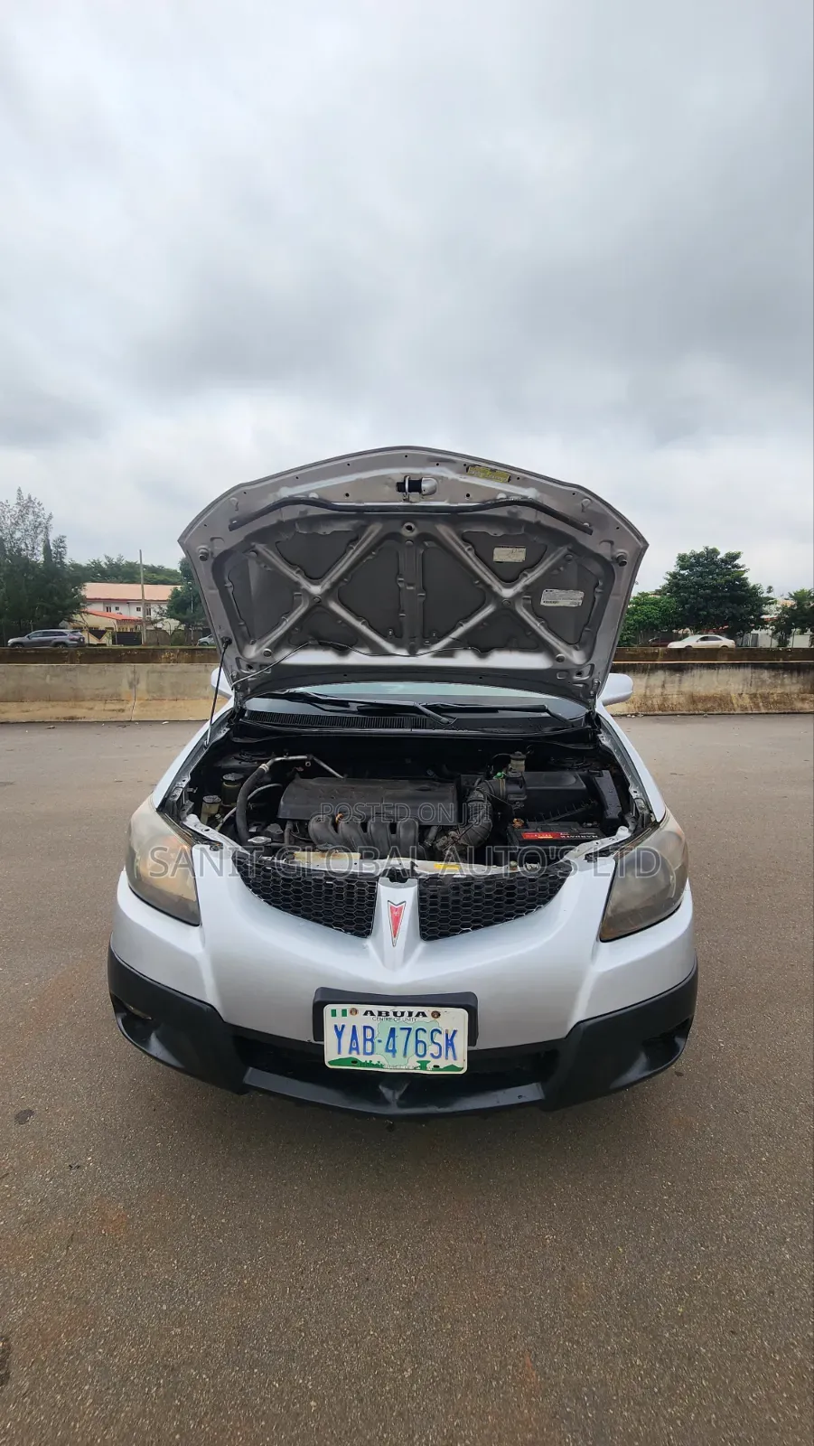 Pontiac Vibe Automatic 2004 Silver