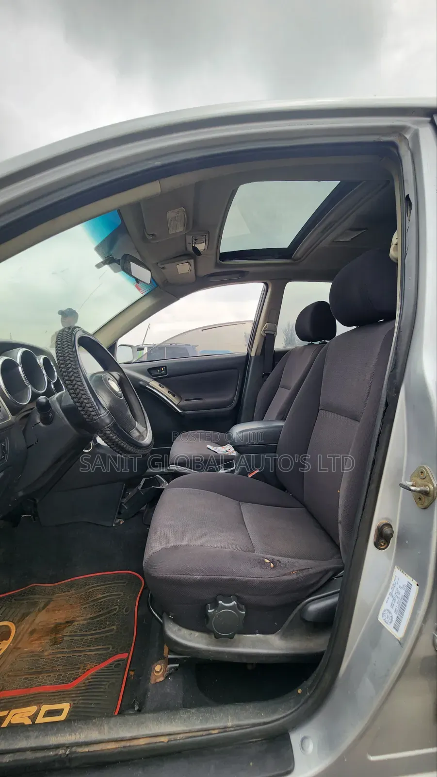 Pontiac Vibe Automatic 2004 Silver