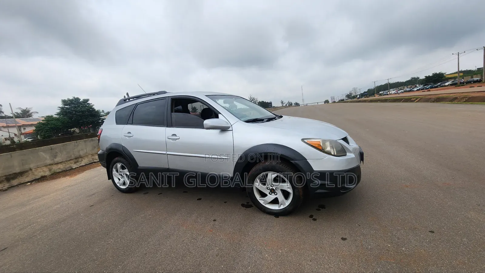 Pontiac Vibe Automatic 2004 Silver