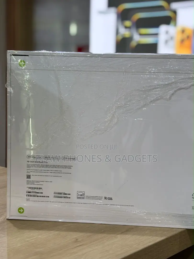 New Laptop Apple MacBook Pro 2026 M5 Max 48GB Apple M5 Max SSD 2T