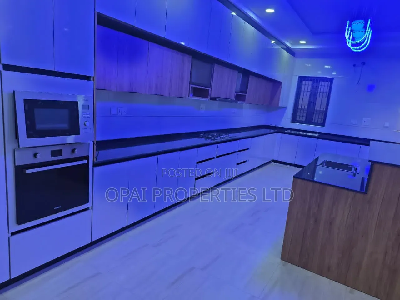 Furnished 7bdrm House in Guzape District for sale