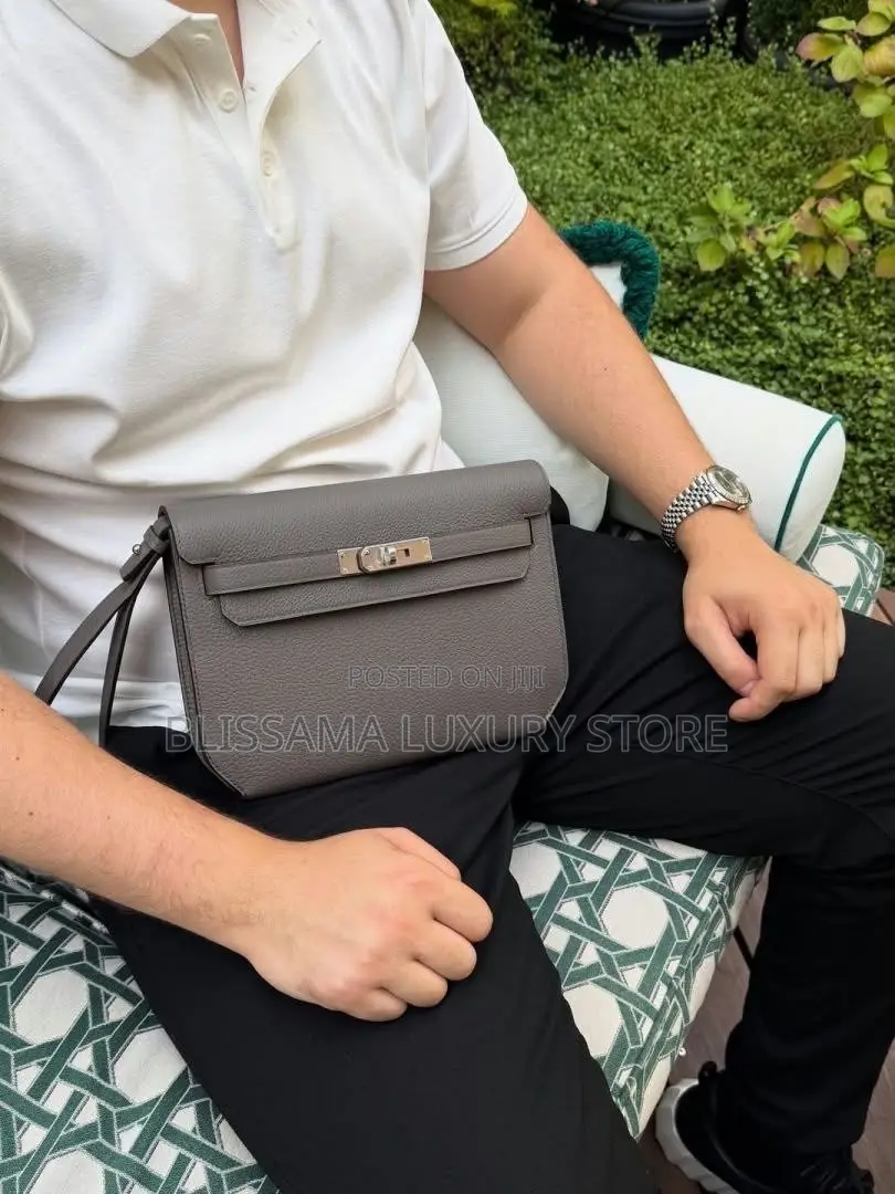 Hermes Luxury Men Pouch Bags– Stylish, Durable Premium Leather