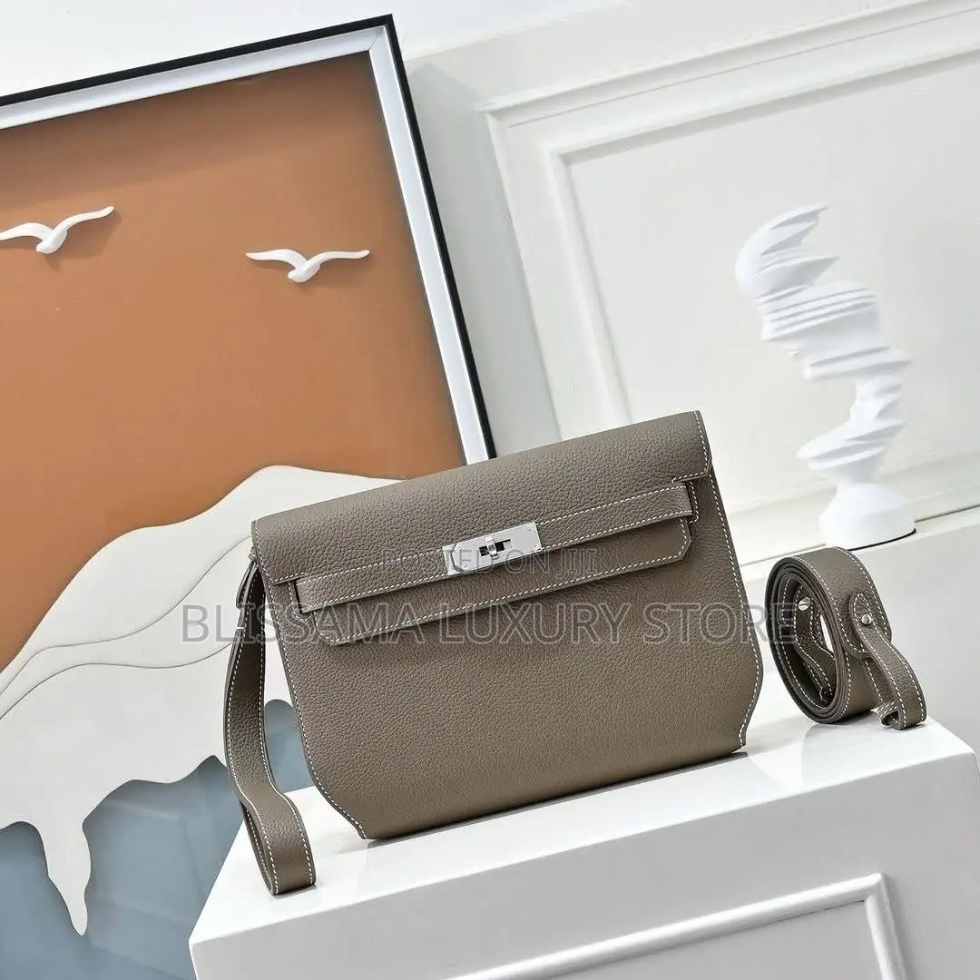 Hermes Luxury Men Pouch Bags– Stylish, Durable Premium Leather
