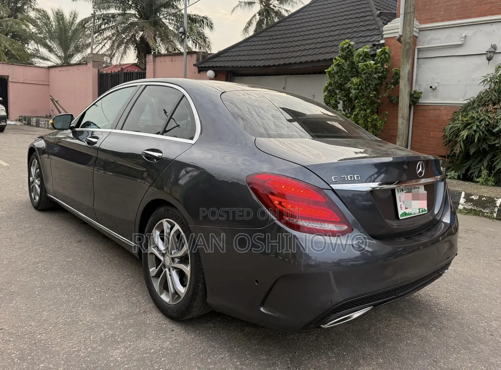 Mercedes-Benz C300 Luxury 4Matic Sedan AWD (2.0L 4cyl 7A) 2016 Black
