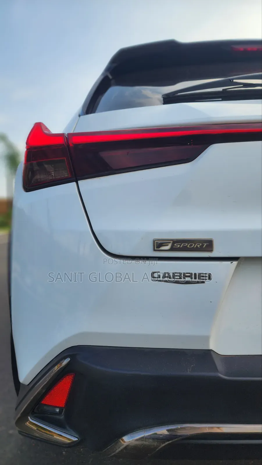 Lexus UX 250h 4WD 2019 White