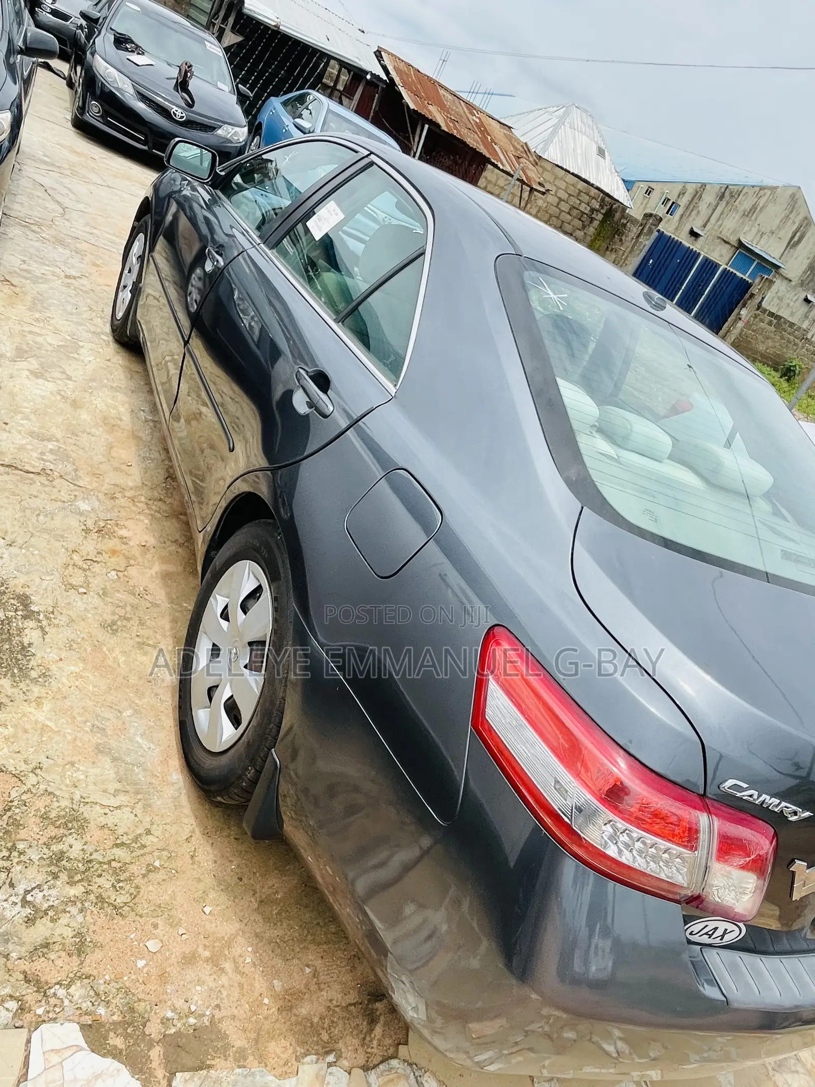 Toyota Camry LE 4dr Sedan (2.5L 4cyl 6AM) 2010 Gray