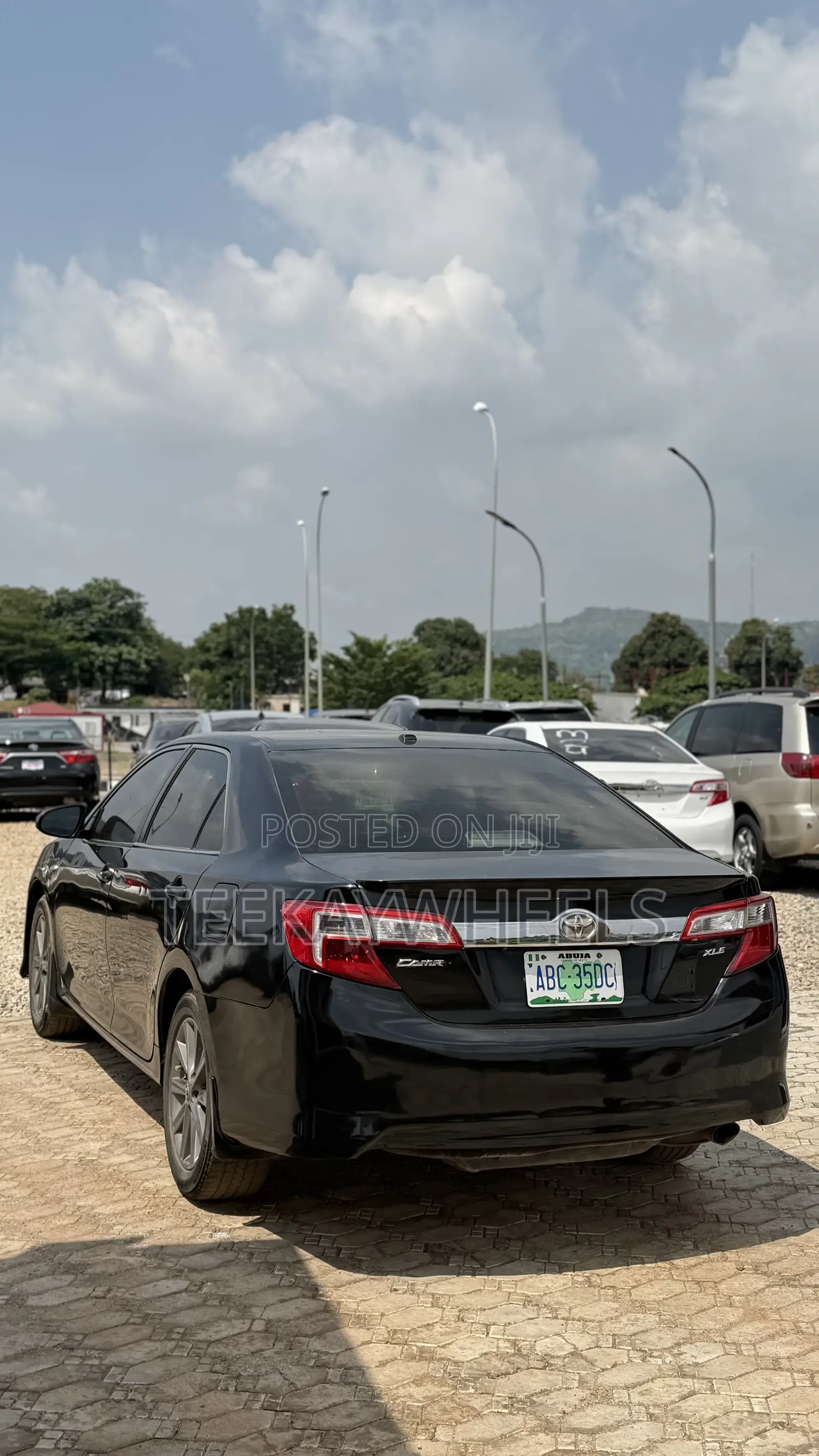 Toyota Camry XLE 4dr Sedan (2.5L 4cyl 6A) 2012 Black