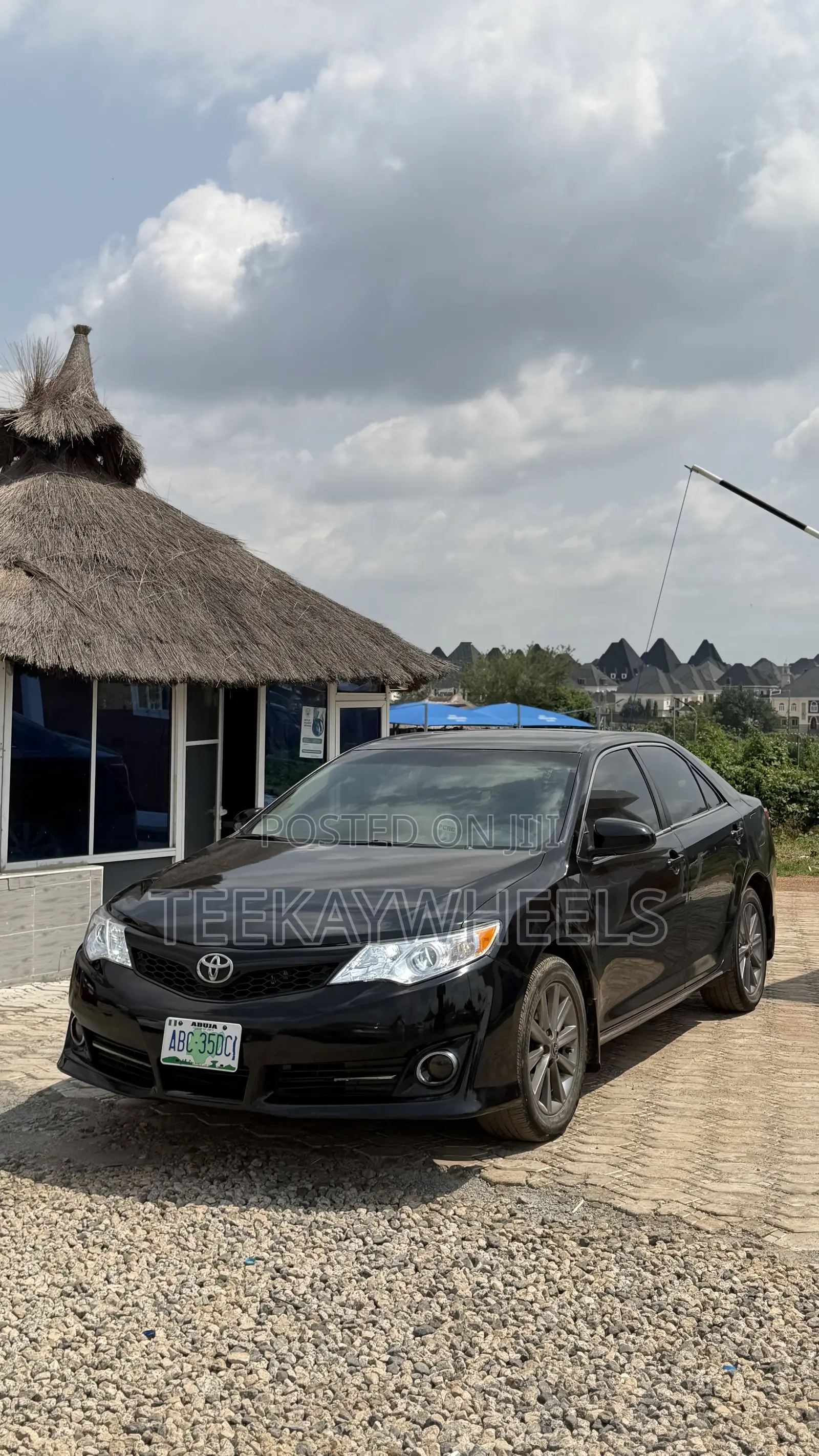 Toyota Camry XLE 4dr Sedan (2.5L 4cyl 6A) 2012 Black
