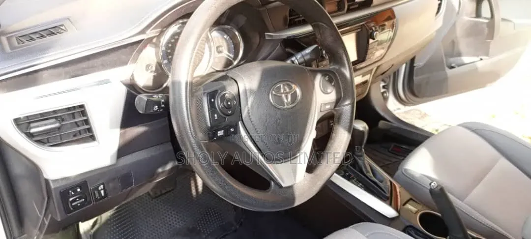 Toyota Corolla 2014 Silver