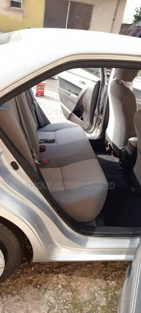 Toyota Corolla 2014 Silver