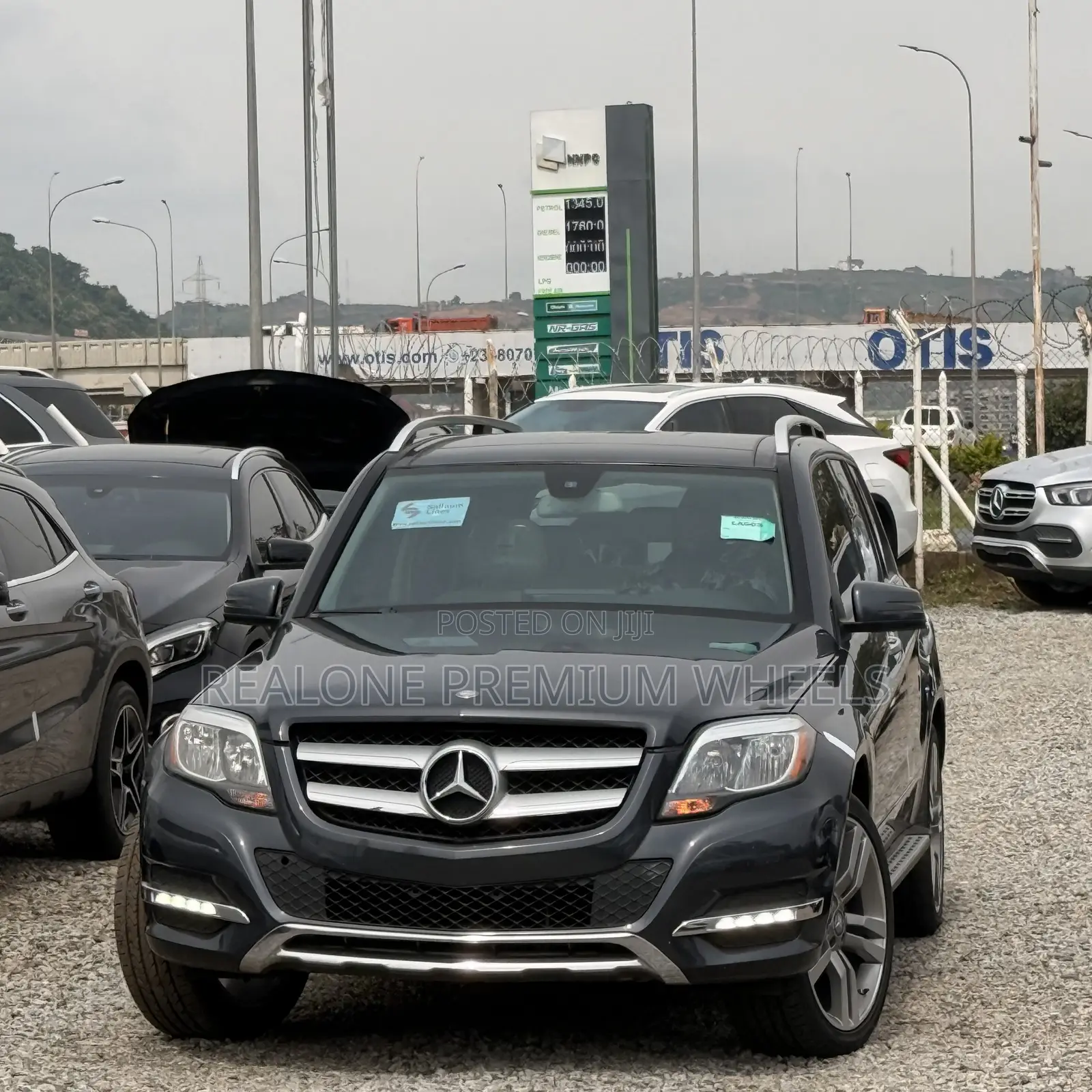 Mercedes-Benz GLK-Class 350 2014 Gray