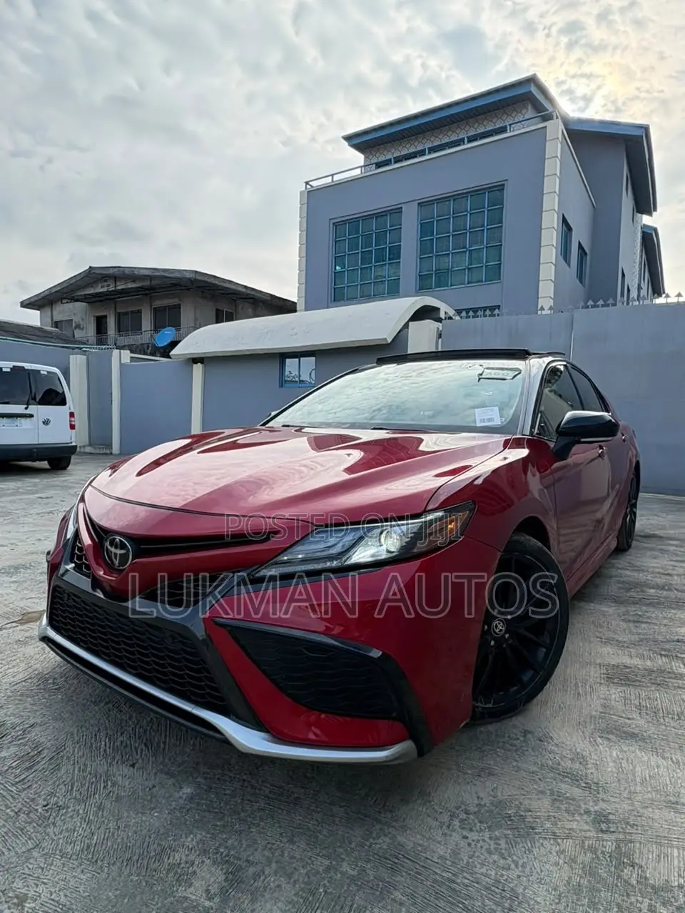 Toyota Camry XSE 2022 Red