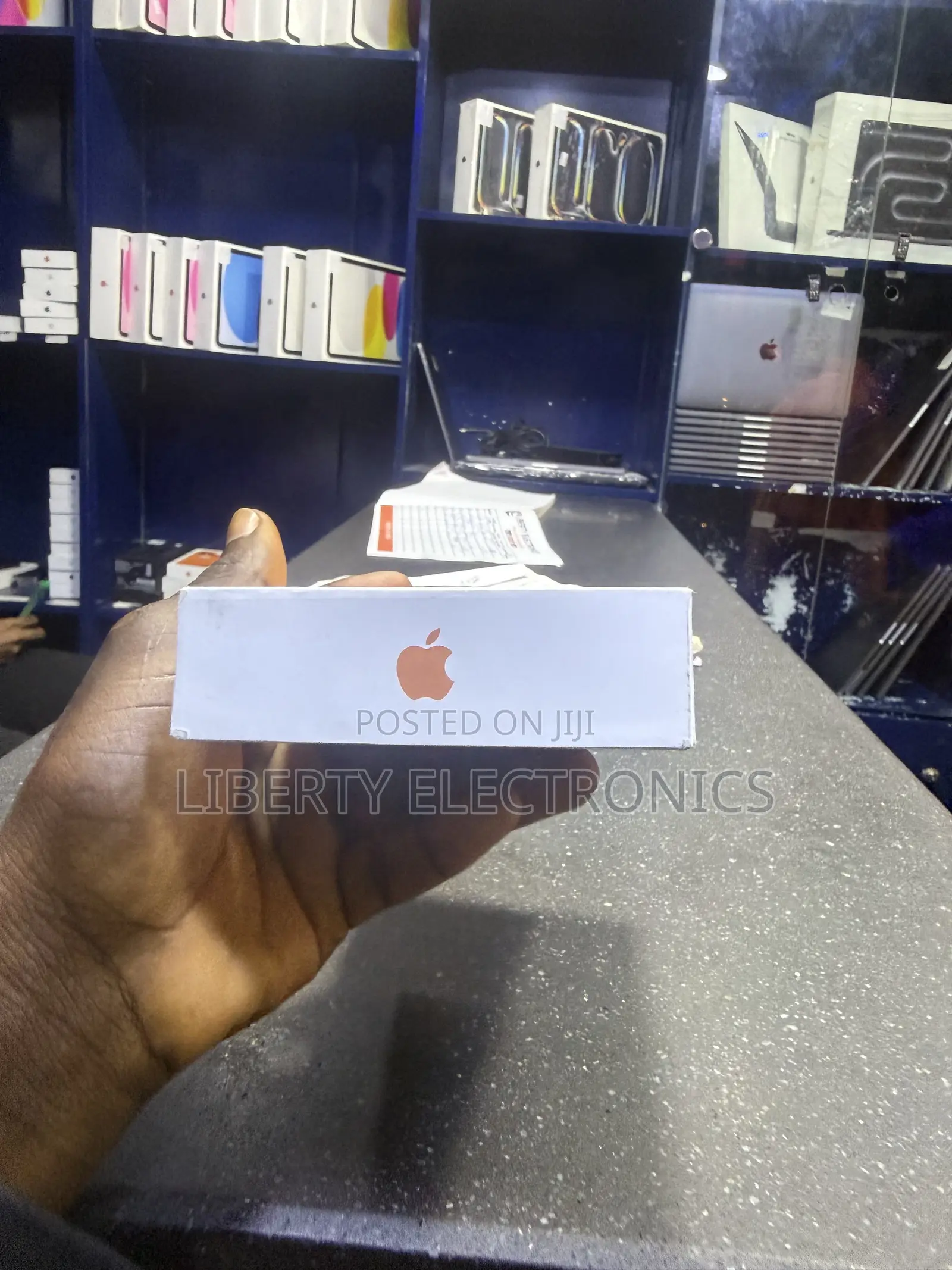 New Apple iPhone 17 Pro Max 1 TB Orange