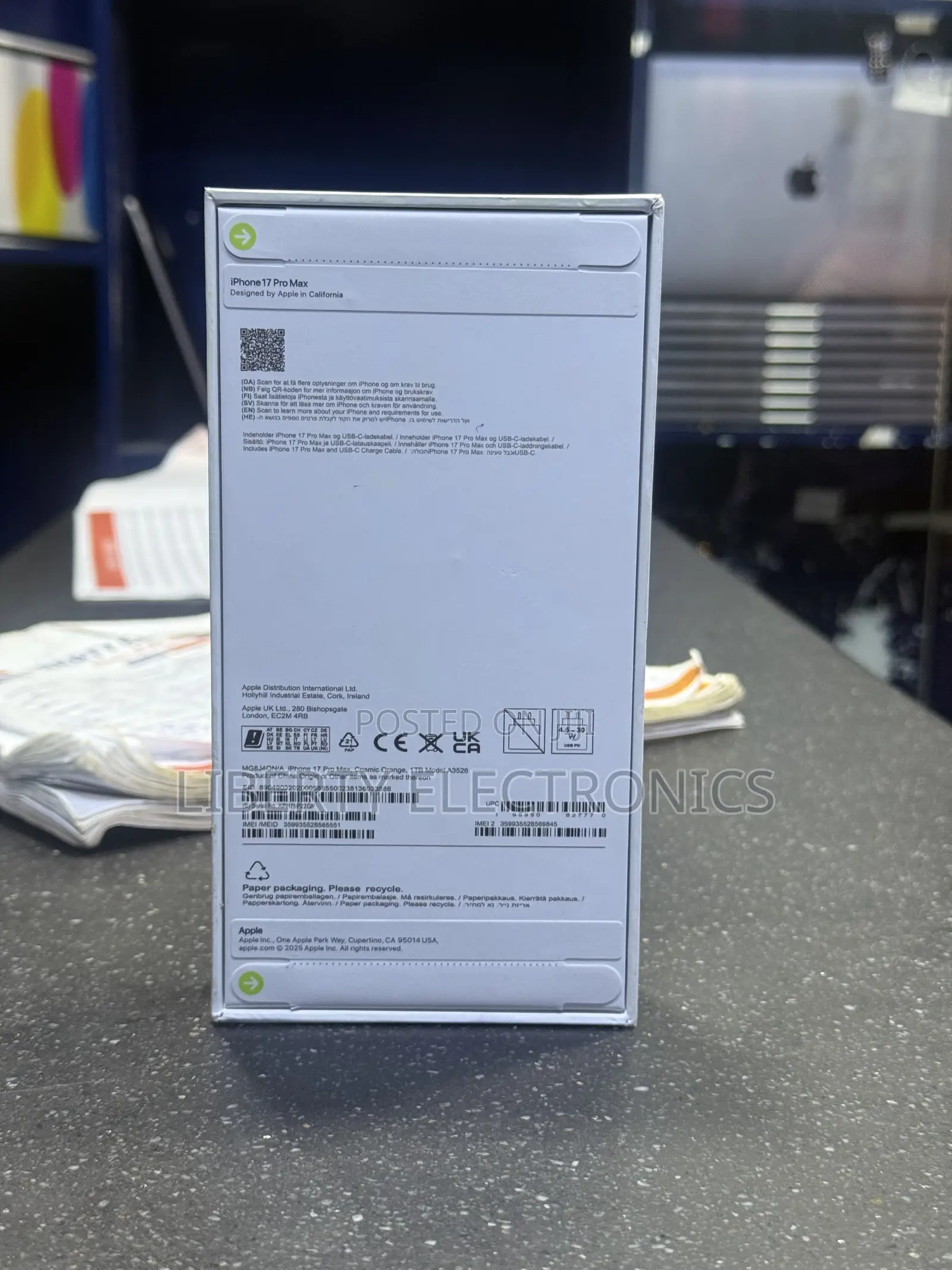 New Apple iPhone 17 Pro Max 1 TB Orange