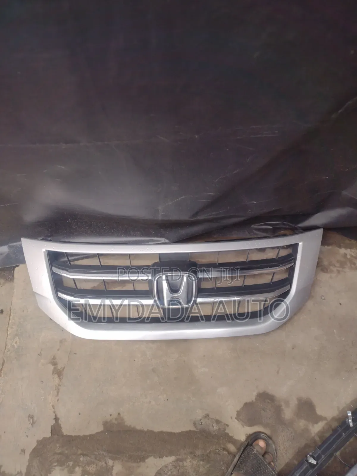 Front Grille Crosstour 2013