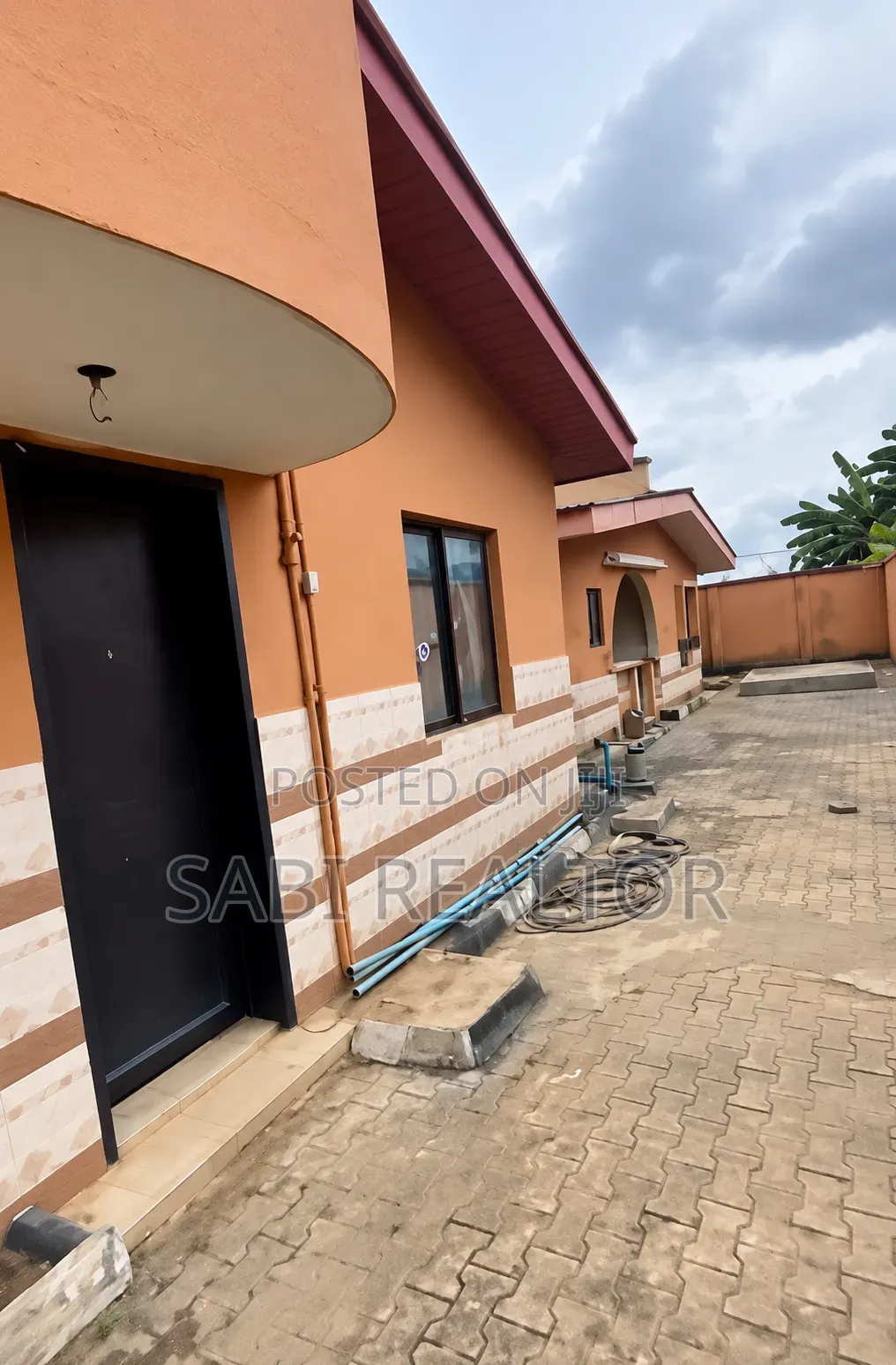 Furnished 3bdrm Block of Flats in Abule Egba for sale