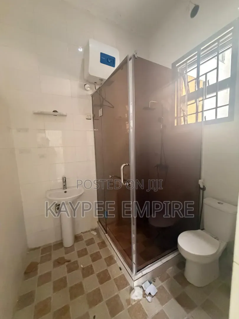 3bdrm Block of Flats in Mabushi for rent
