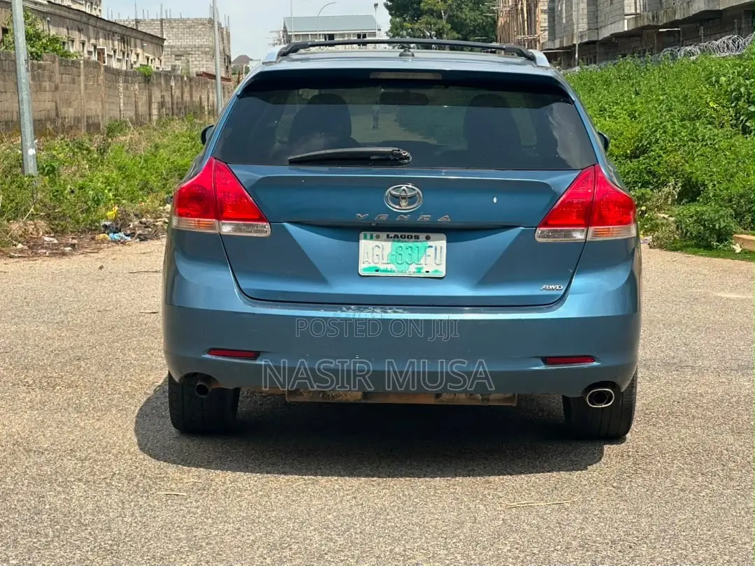 Toyota Venza V6 AWD 2010 Blue